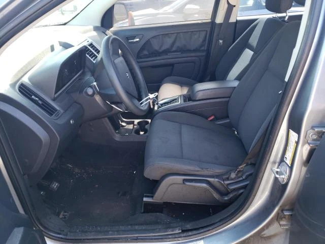 Photo 6 VIN: 3D4PG4FB4AT103603 - DODGE JOURNEY SE 