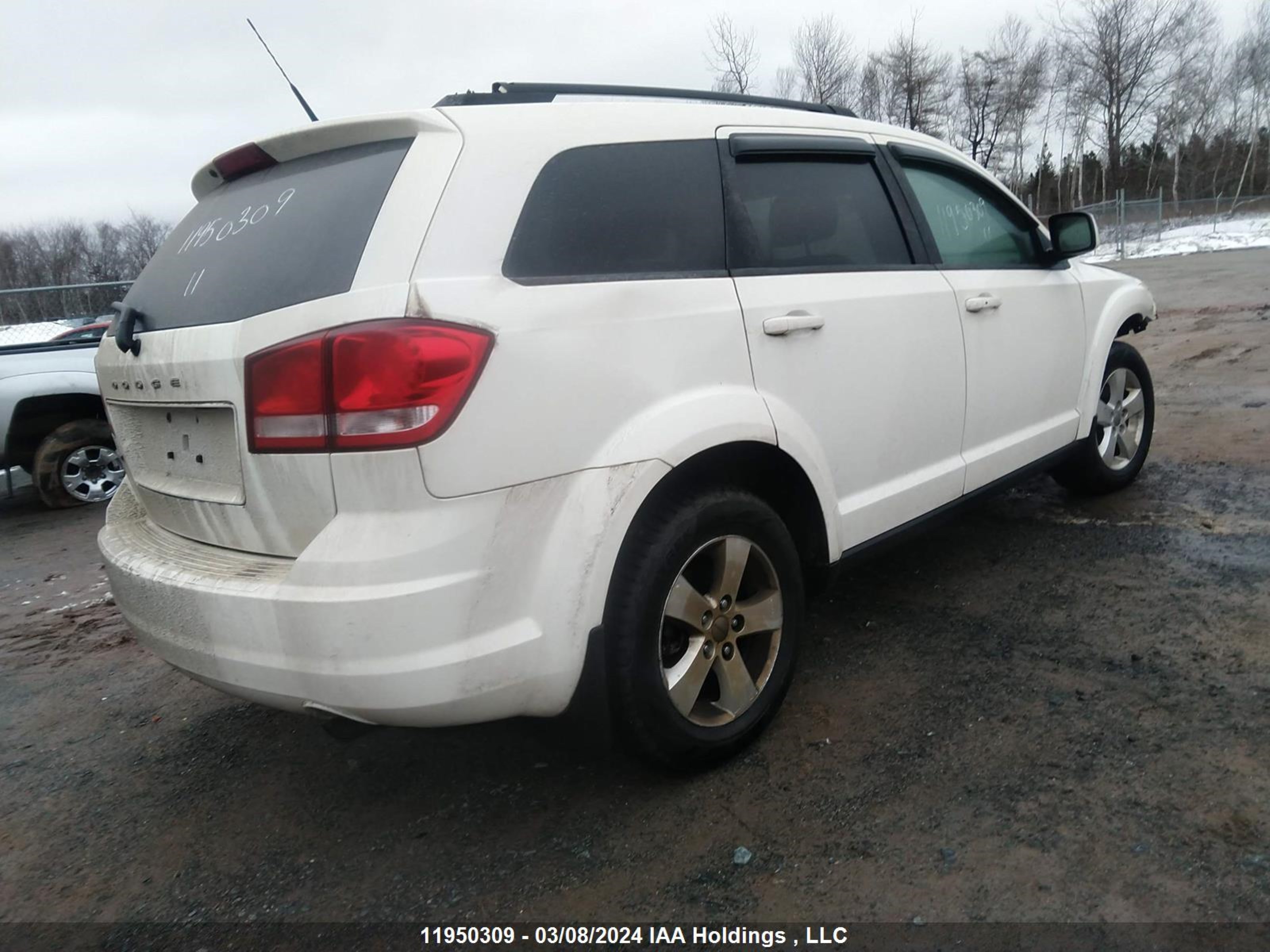 Photo 3 VIN: 3D4PG4FB7BT517864 - DODGE JOURNEY 