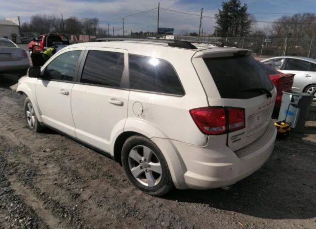 Photo 2 VIN: 3D4PH1FG3BT512023 - DODGE JOURNEY 