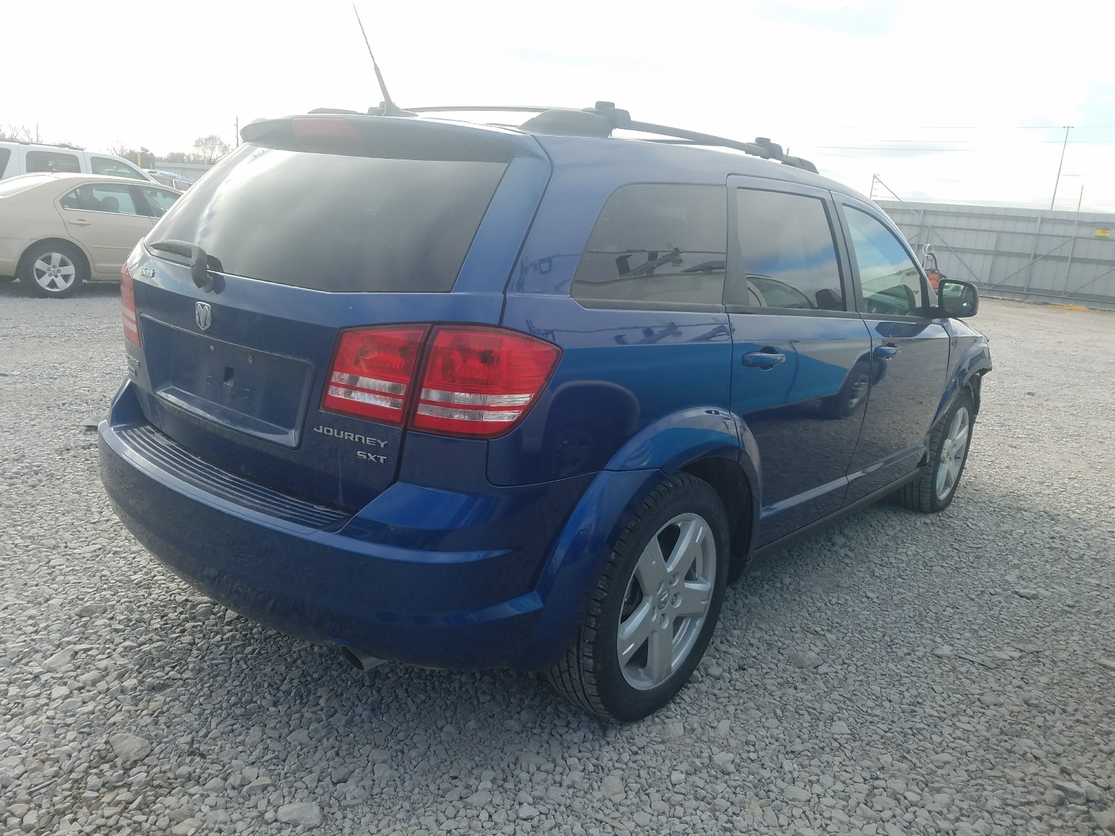 Photo 3 VIN: 3D4PH5FV4AT162910 - DODGE JOURNEY SX 