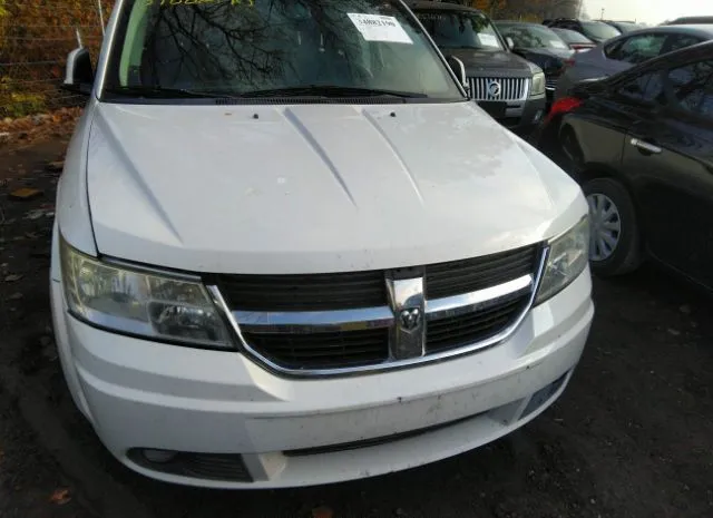 Photo 5 VIN: 3D4PH5FV9AT216590 - DODGE JOURNEY 