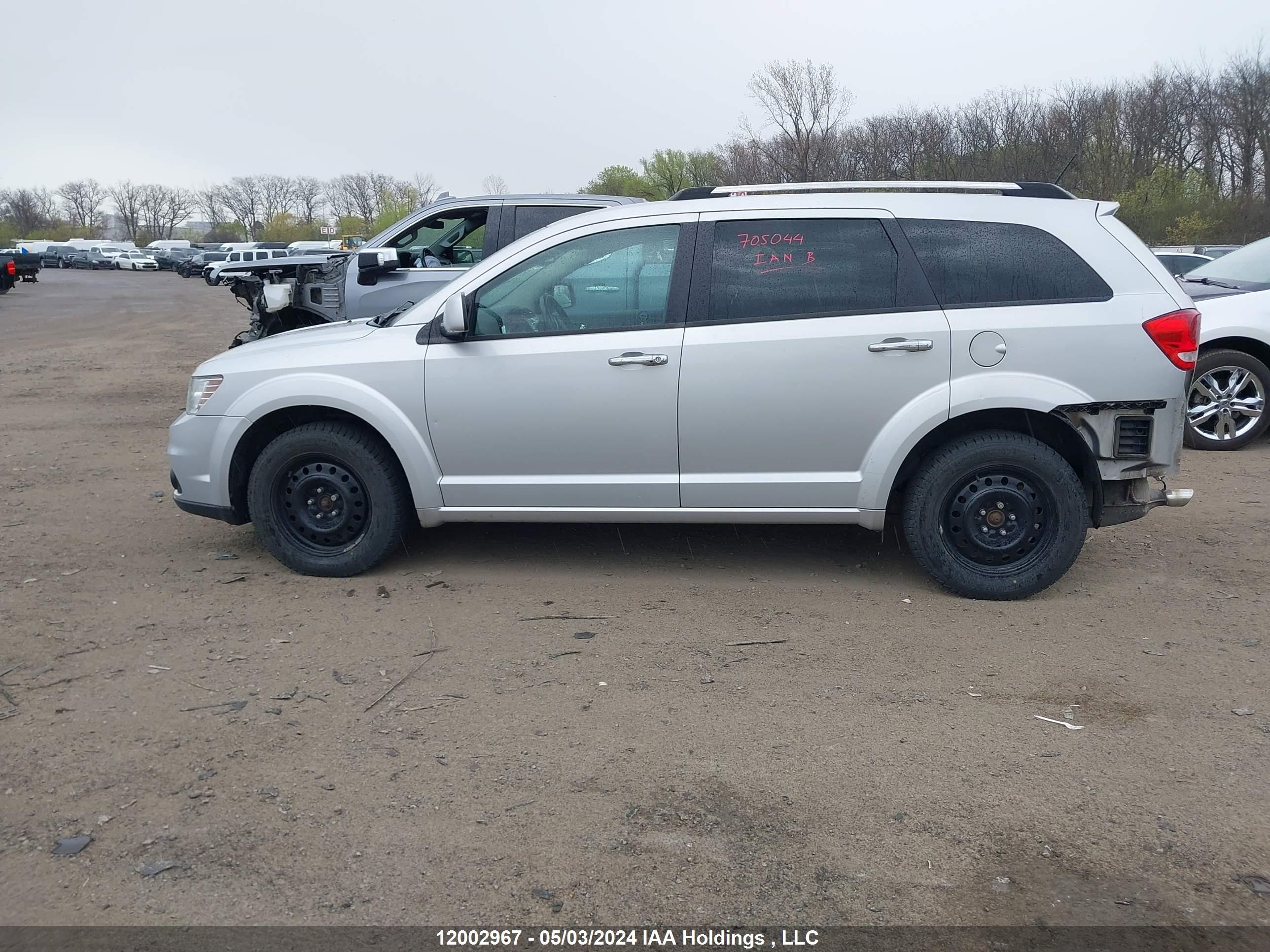 Photo 13 VIN: 3D4PH6FG3BT569805 - DODGE JOURNEY 