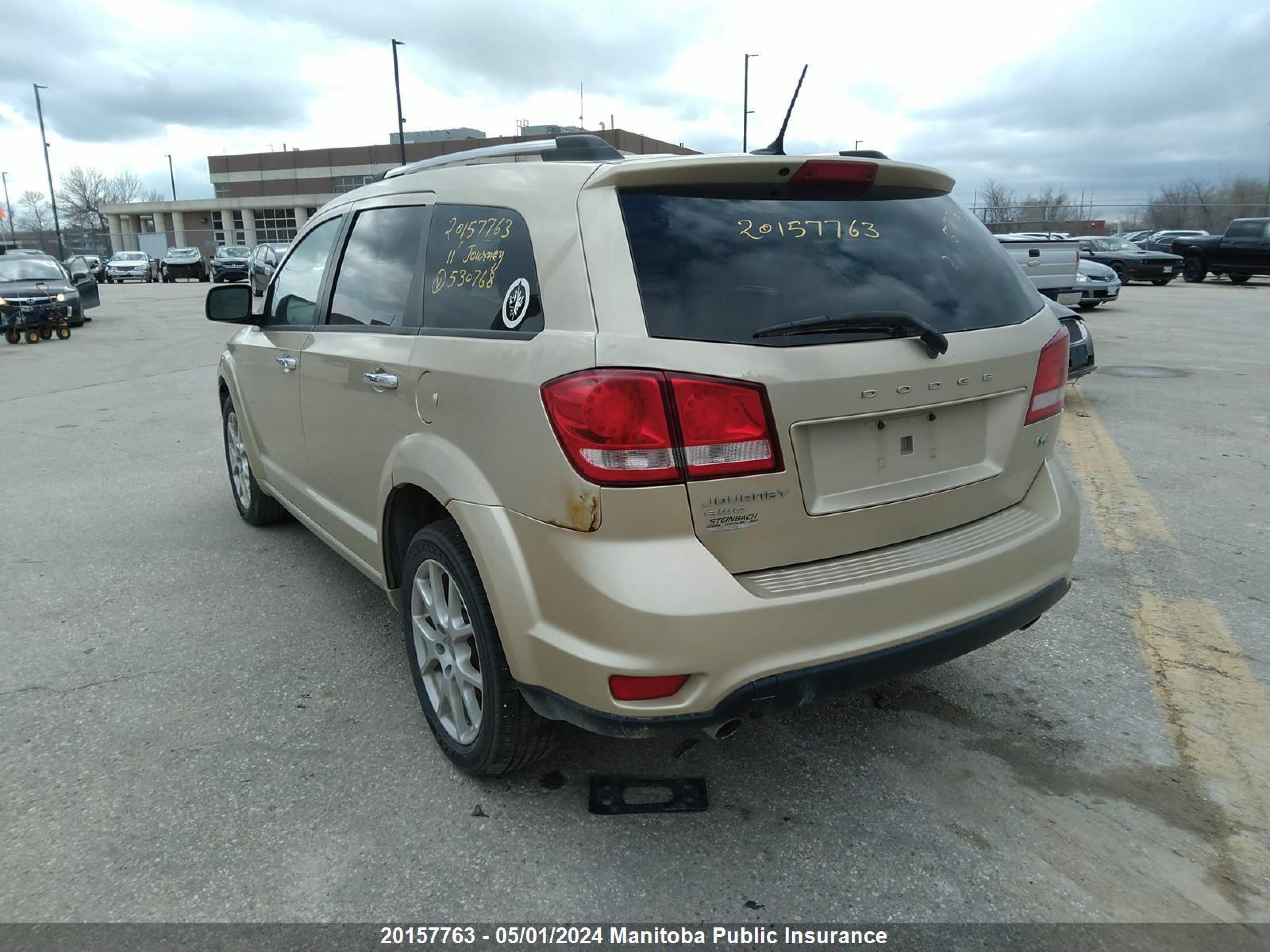 Photo 2 VIN: 3D4PH6FG4BT530768 - DODGE JOURNEY 