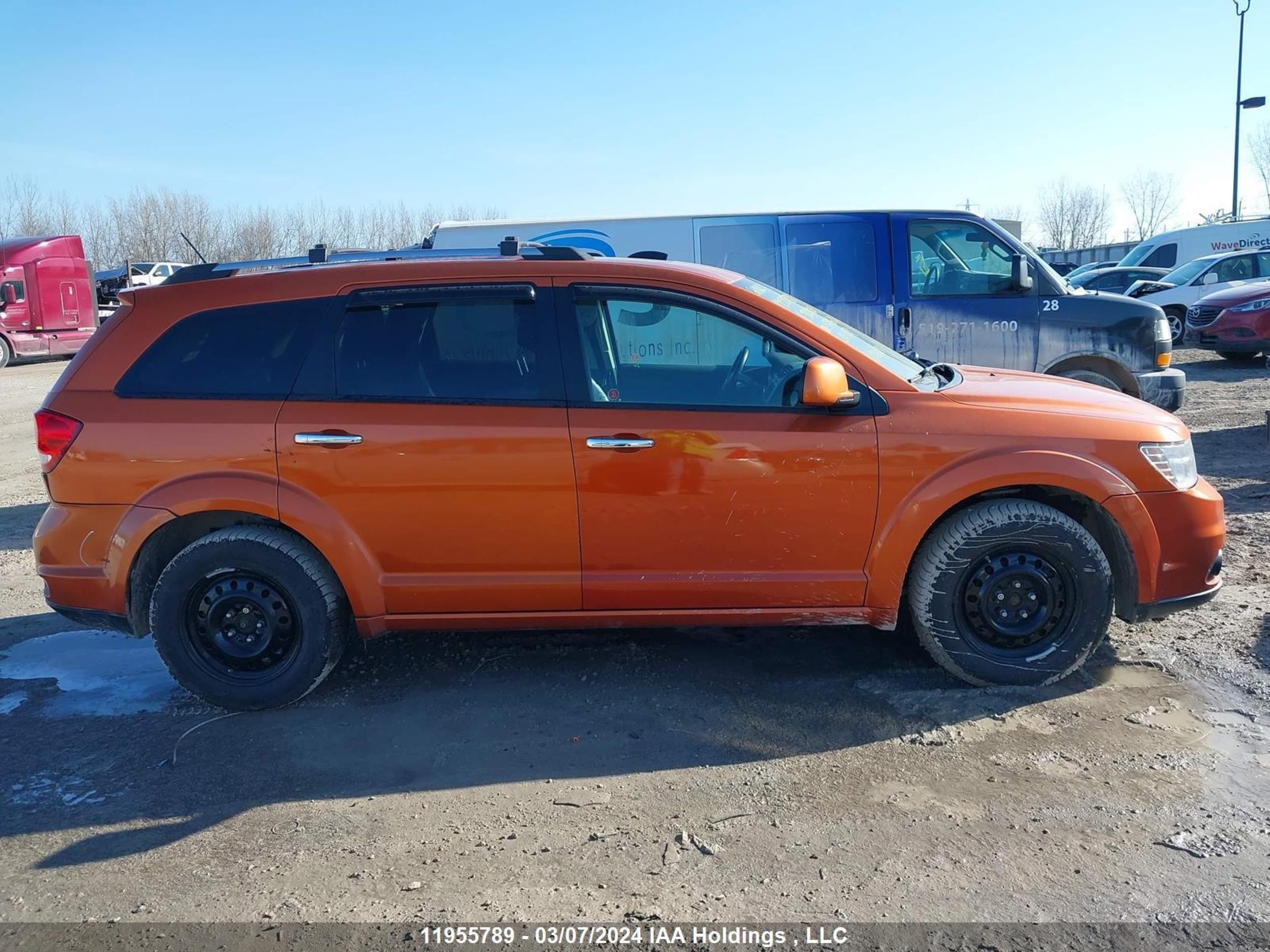 Photo 12 VIN: 3D4PH6FG8BT570626 - DODGE JOURNEY 