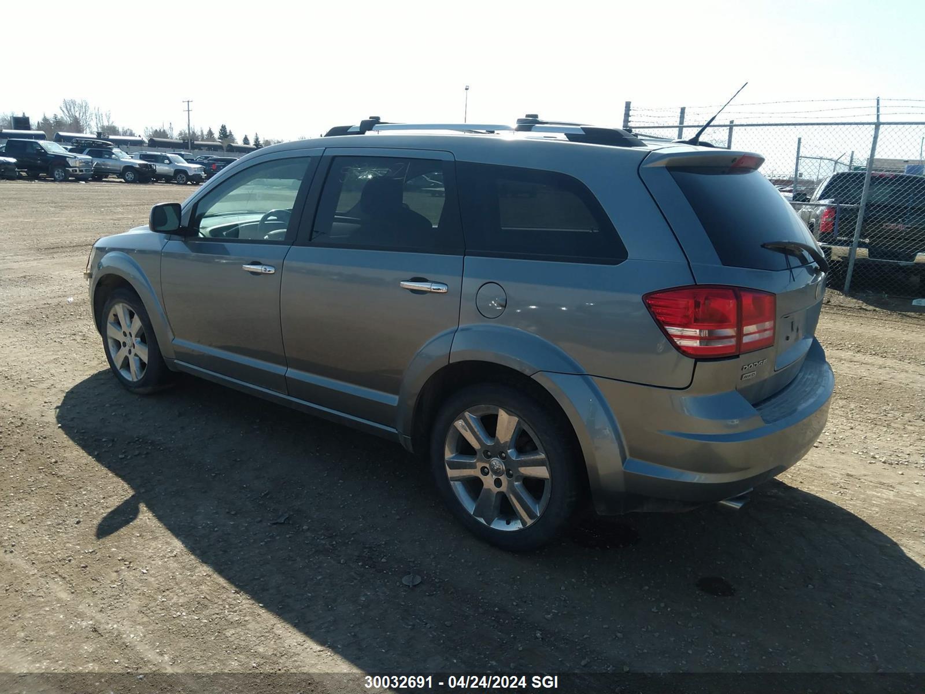 Photo 2 VIN: 3D4PH6FV1AT282542 - DODGE JOURNEY 