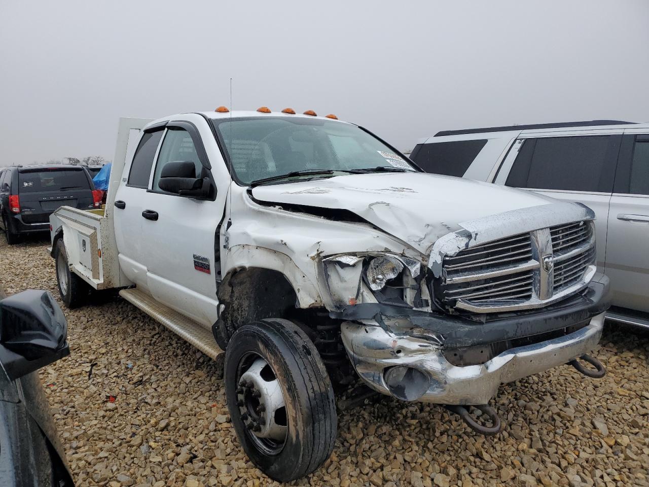 Photo 3 VIN: 3D6WD68A88G168565 - DODGE RAM 