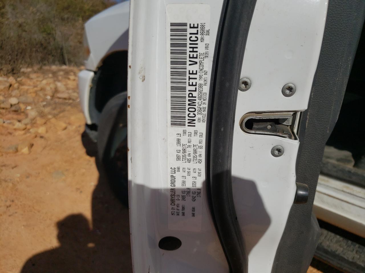 Photo 12 VIN: 3D6WF4CL4BG502380 - DODGE RAM 