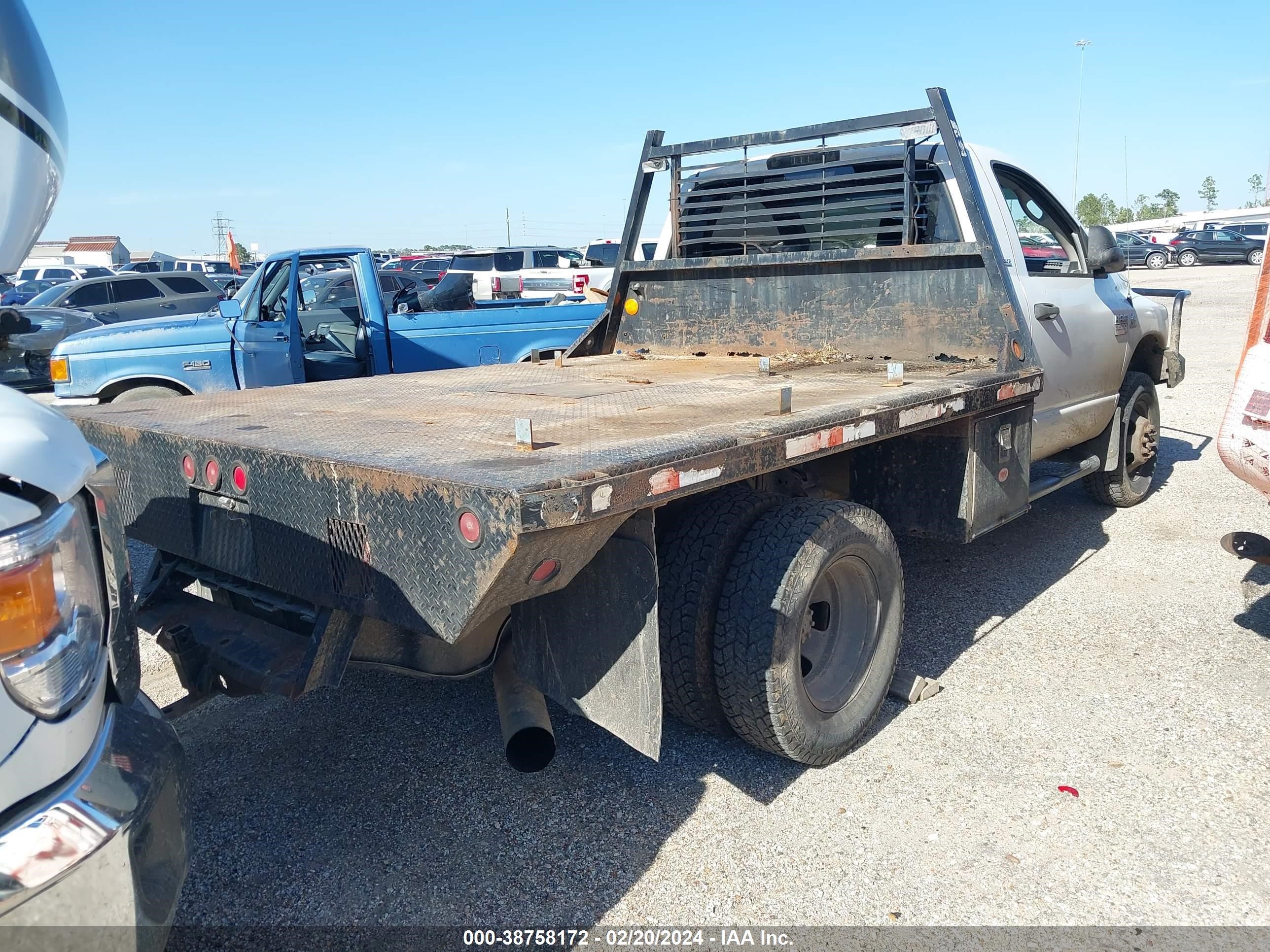 Photo 3 VIN: 3D6WH46A78G164860 - DODGE RAM 