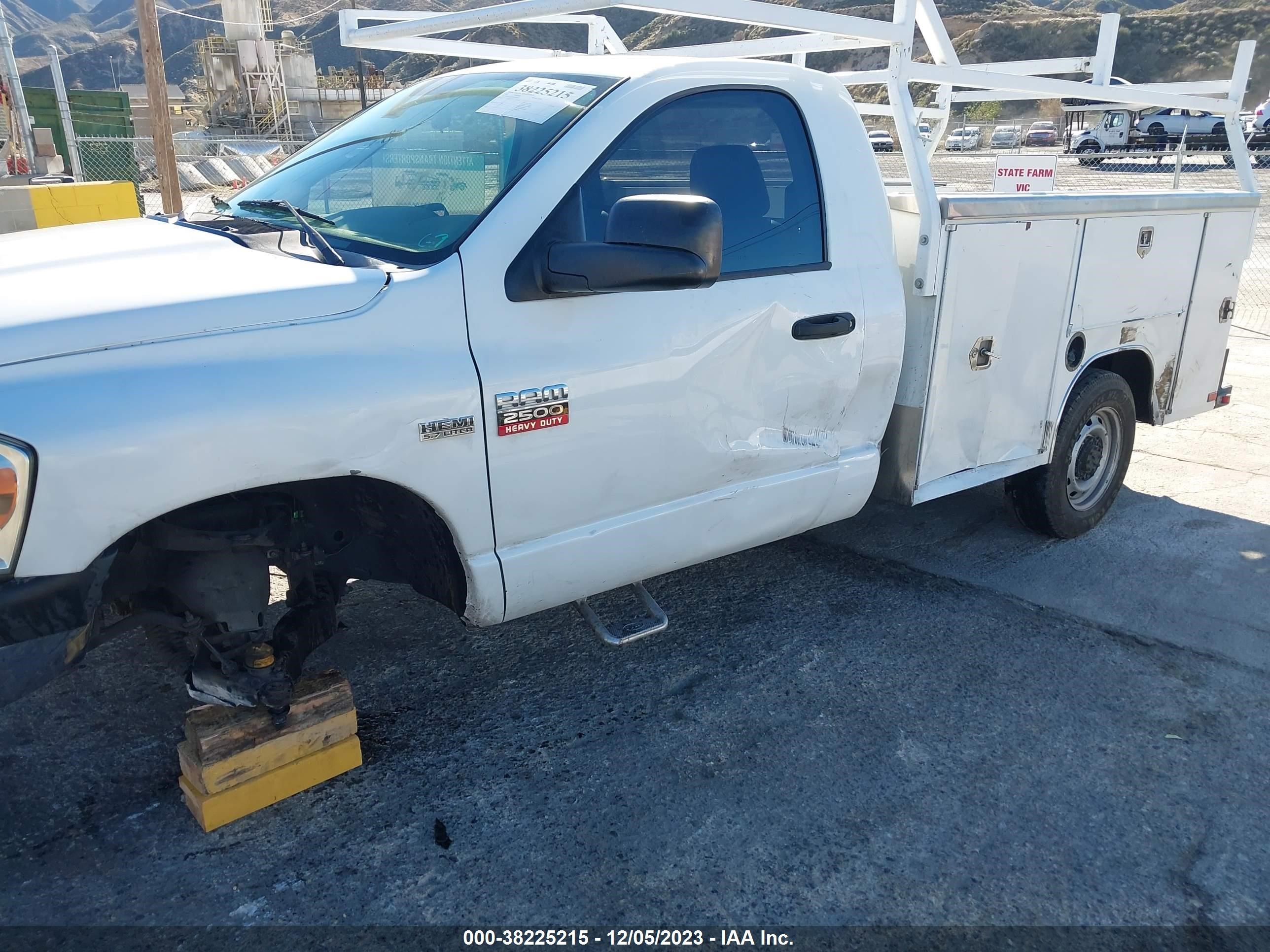 Photo 5 VIN: 3D6WR26D77G768645 - DODGE RAM 