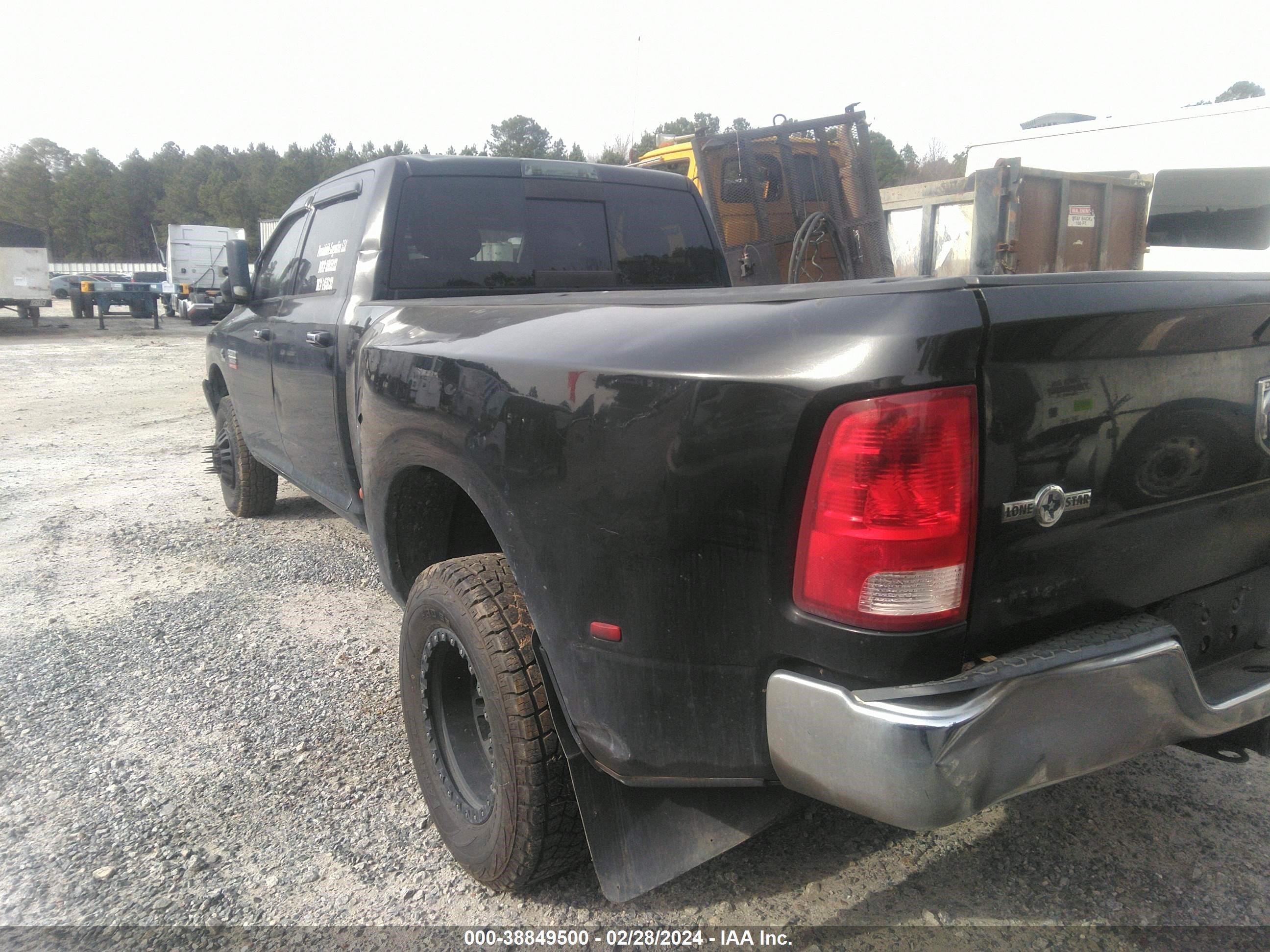 Photo 2 VIN: 3D73M4CL5AG182831 - DODGE RAM 