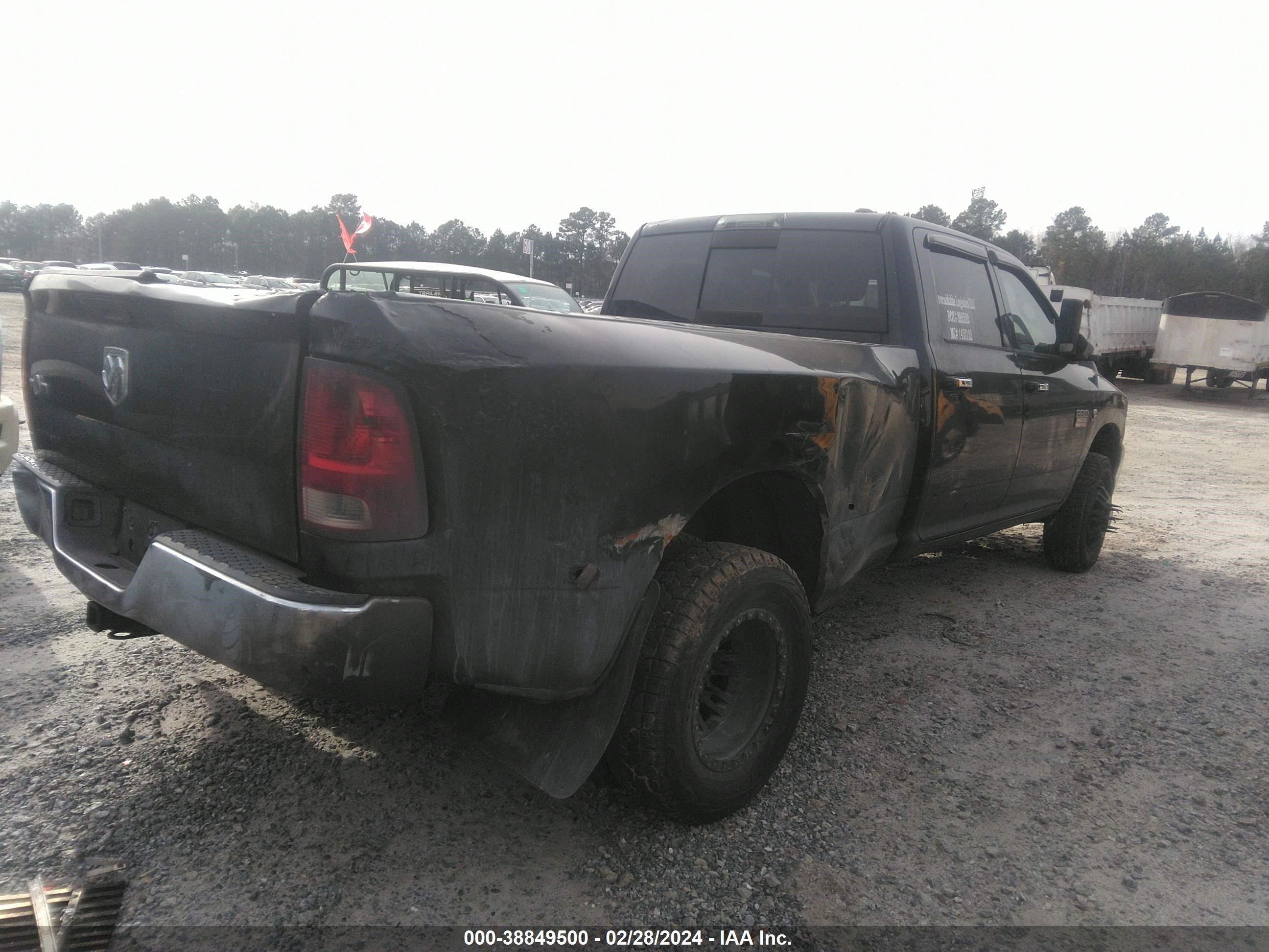 Photo 3 VIN: 3D73M4CL5AG182831 - DODGE RAM 