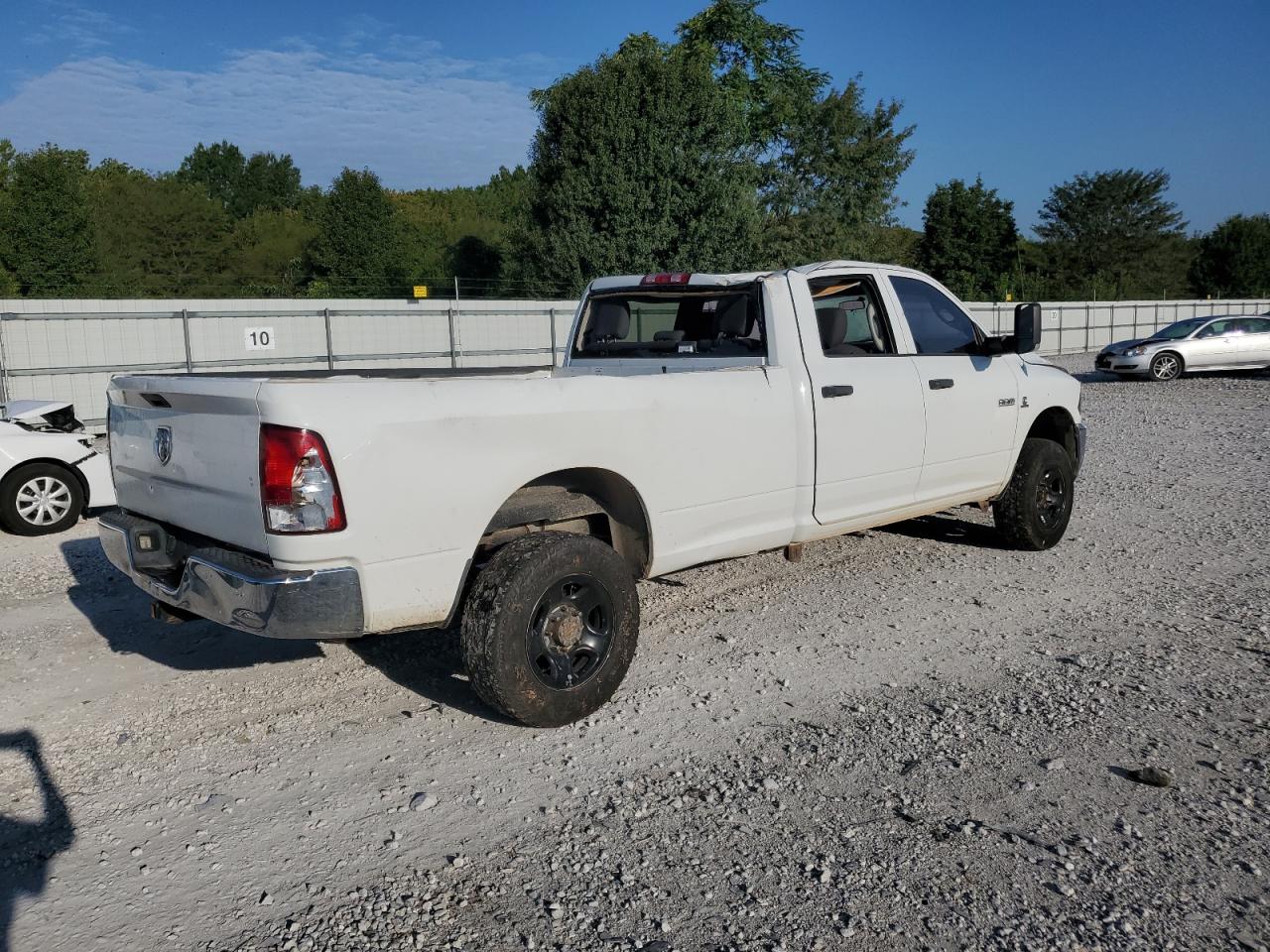 Photo 2 VIN: 3D73Y3CL0BG577998 - DODGE RAM 