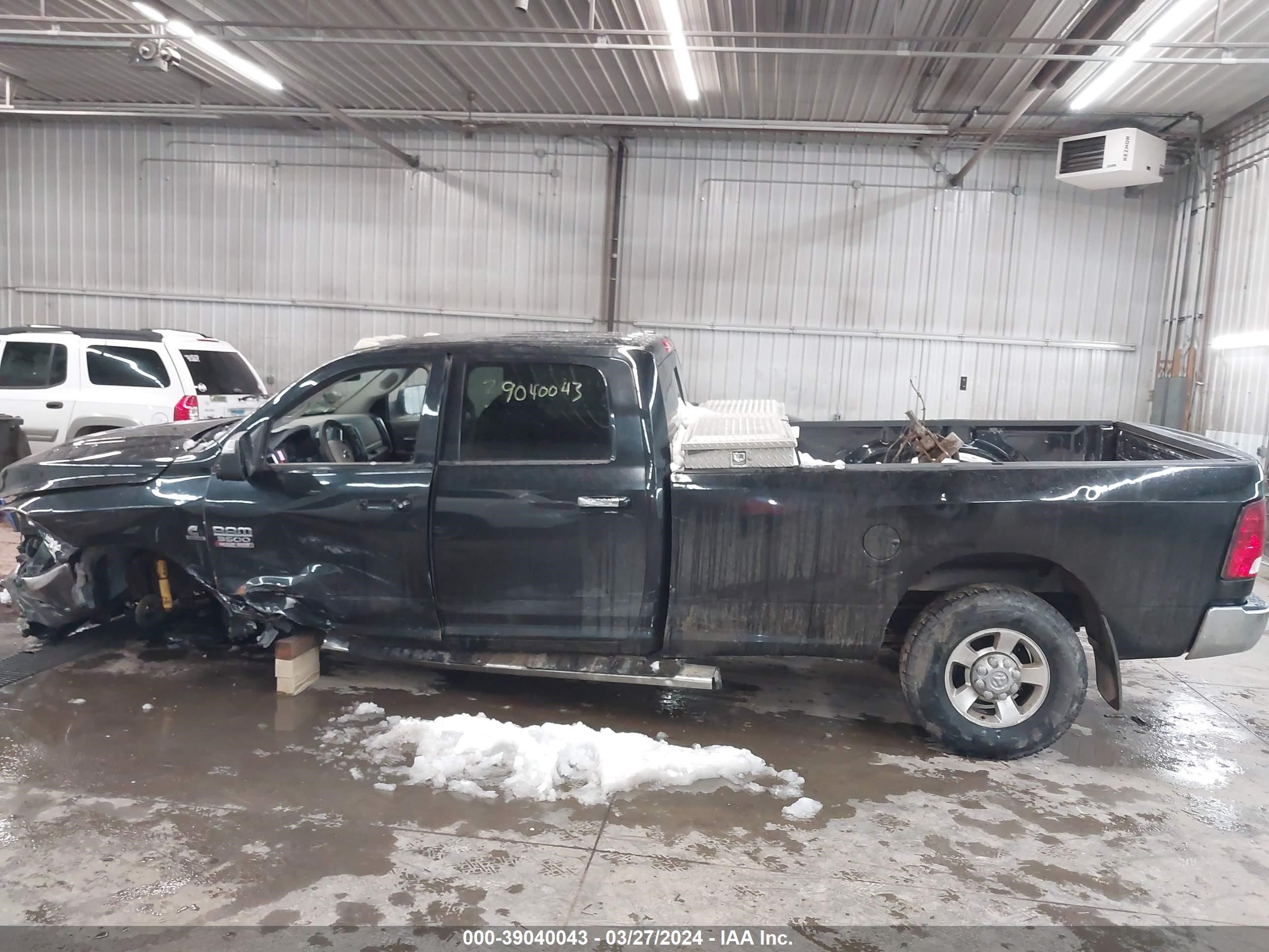 Photo 14 VIN: 3D73Y3CL2AG127185 - DODGE RAM 