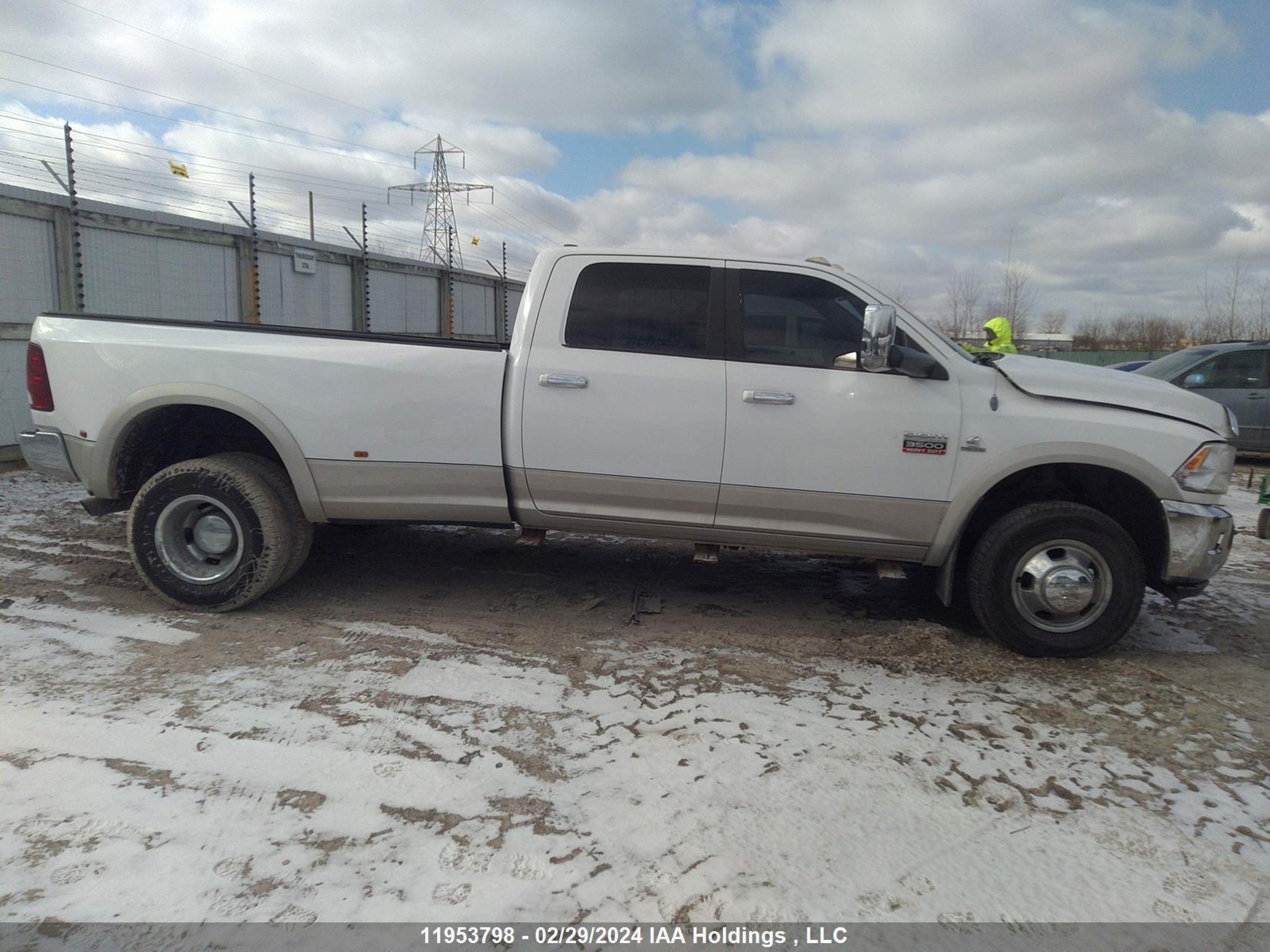 Photo 12 VIN: 3D73Y4CL4AG181898 - DODGE RAM 