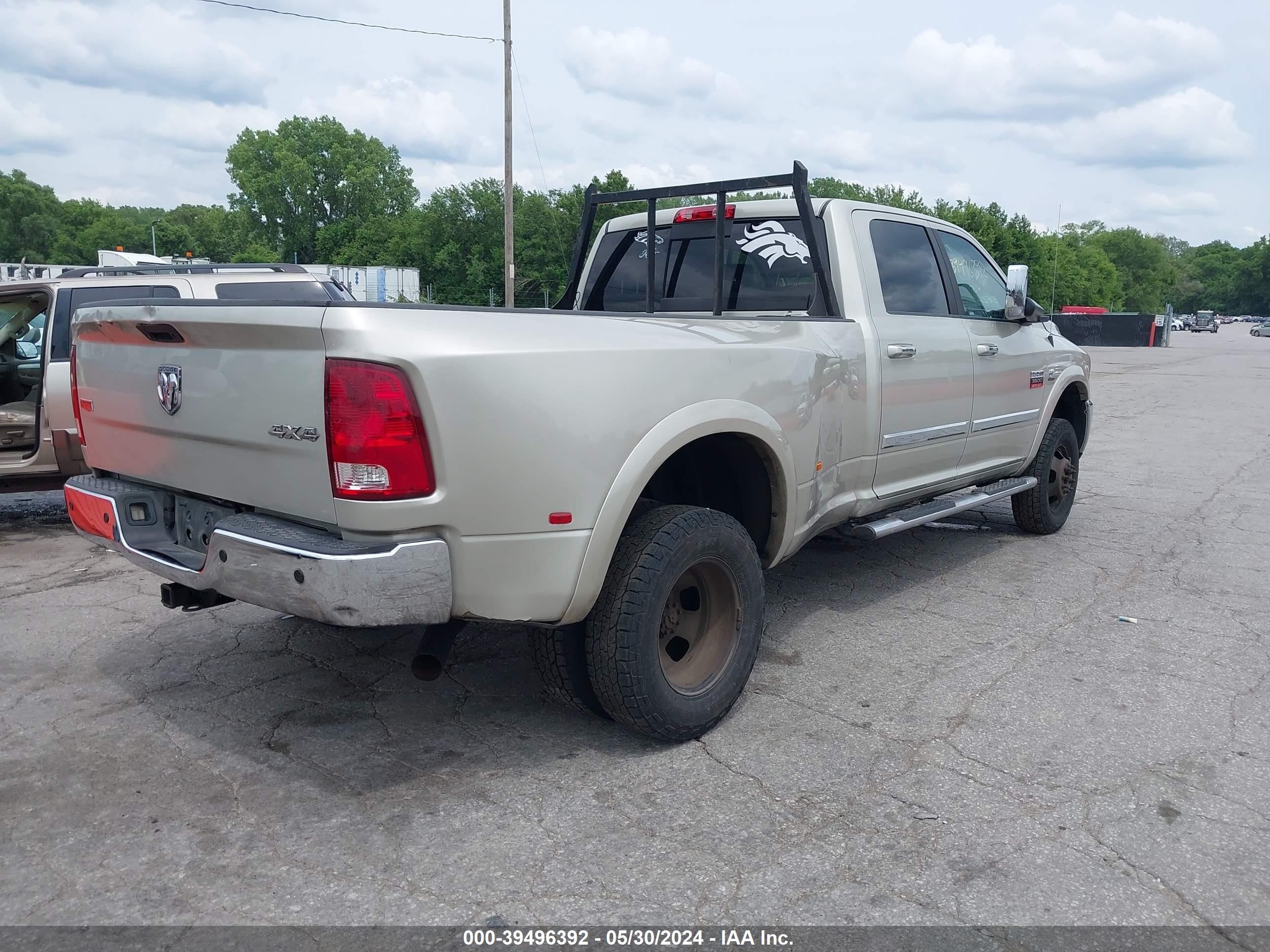 Photo 3 VIN: 3D73Y4CL6AG145873 - DODGE RAM 