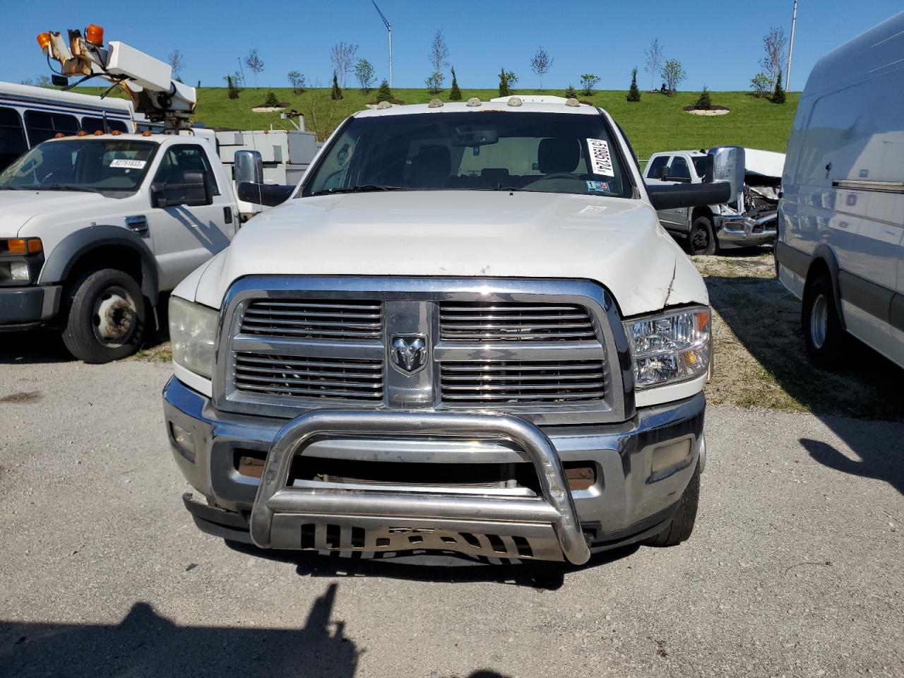 Photo 4 VIN: 3D73Y4CL8BG539571 - DODGE RAM 