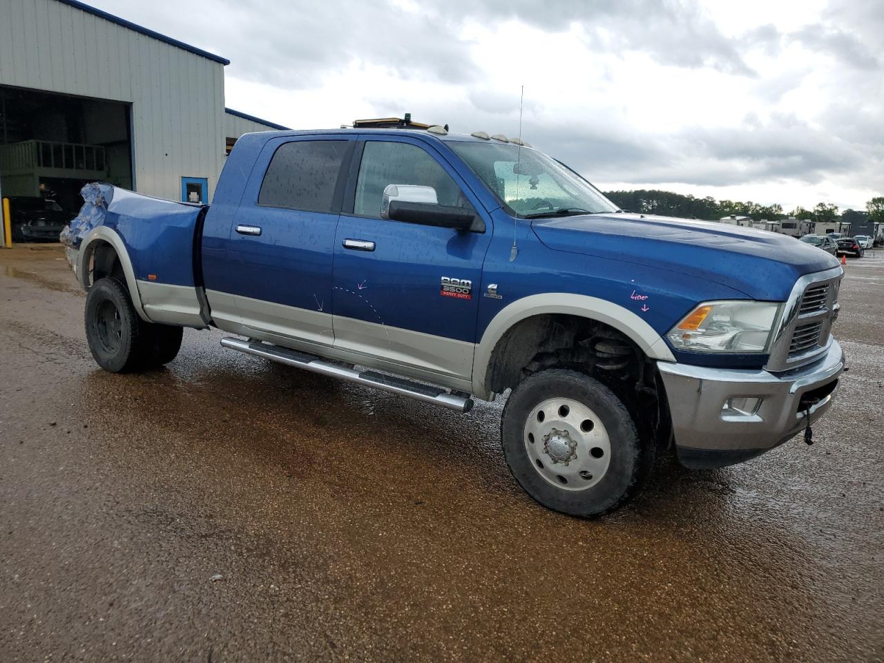 Photo 3 VIN: 3D73Y4HLXAG142273 - DODGE RAM 