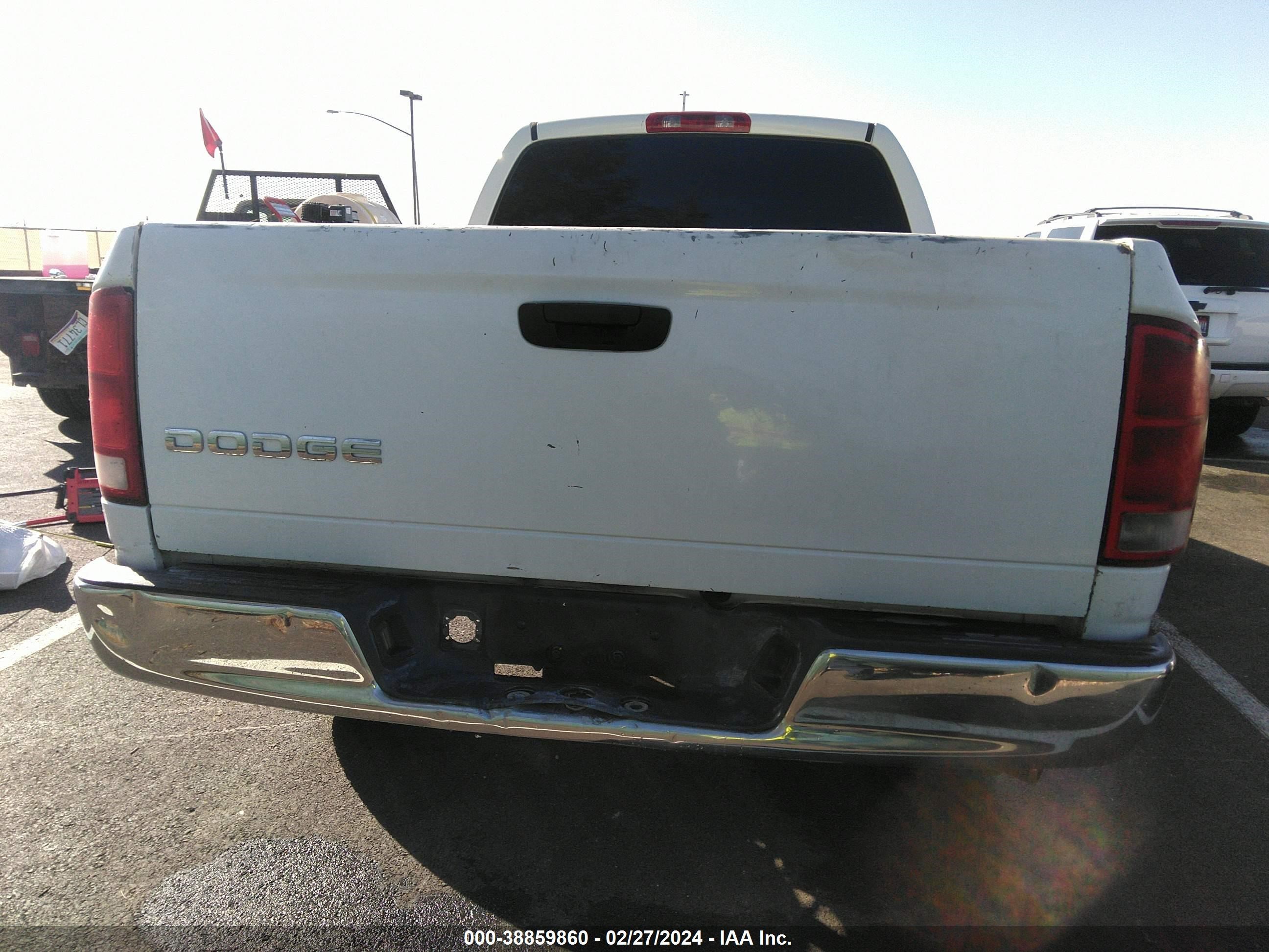 Photo 15 VIN: 3D7HA18N02G113800 - DODGE RAM 