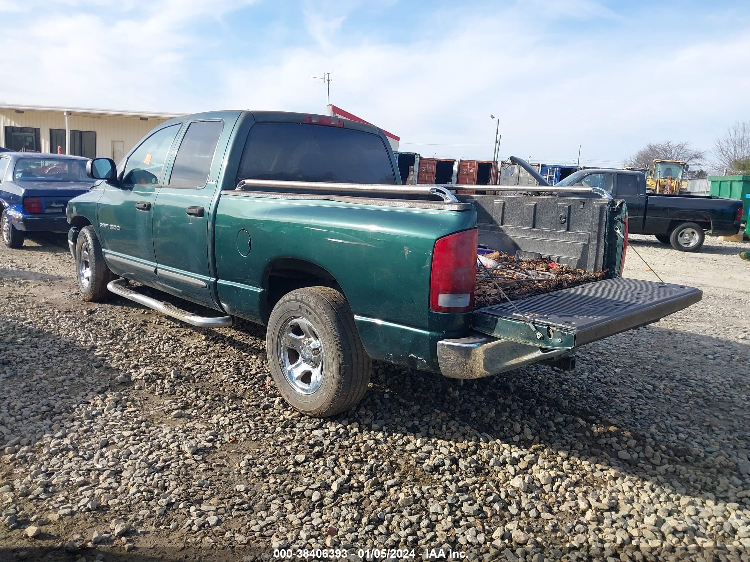 Photo 2 VIN: 3D7HA18N02G129138 - DODGE RAM 