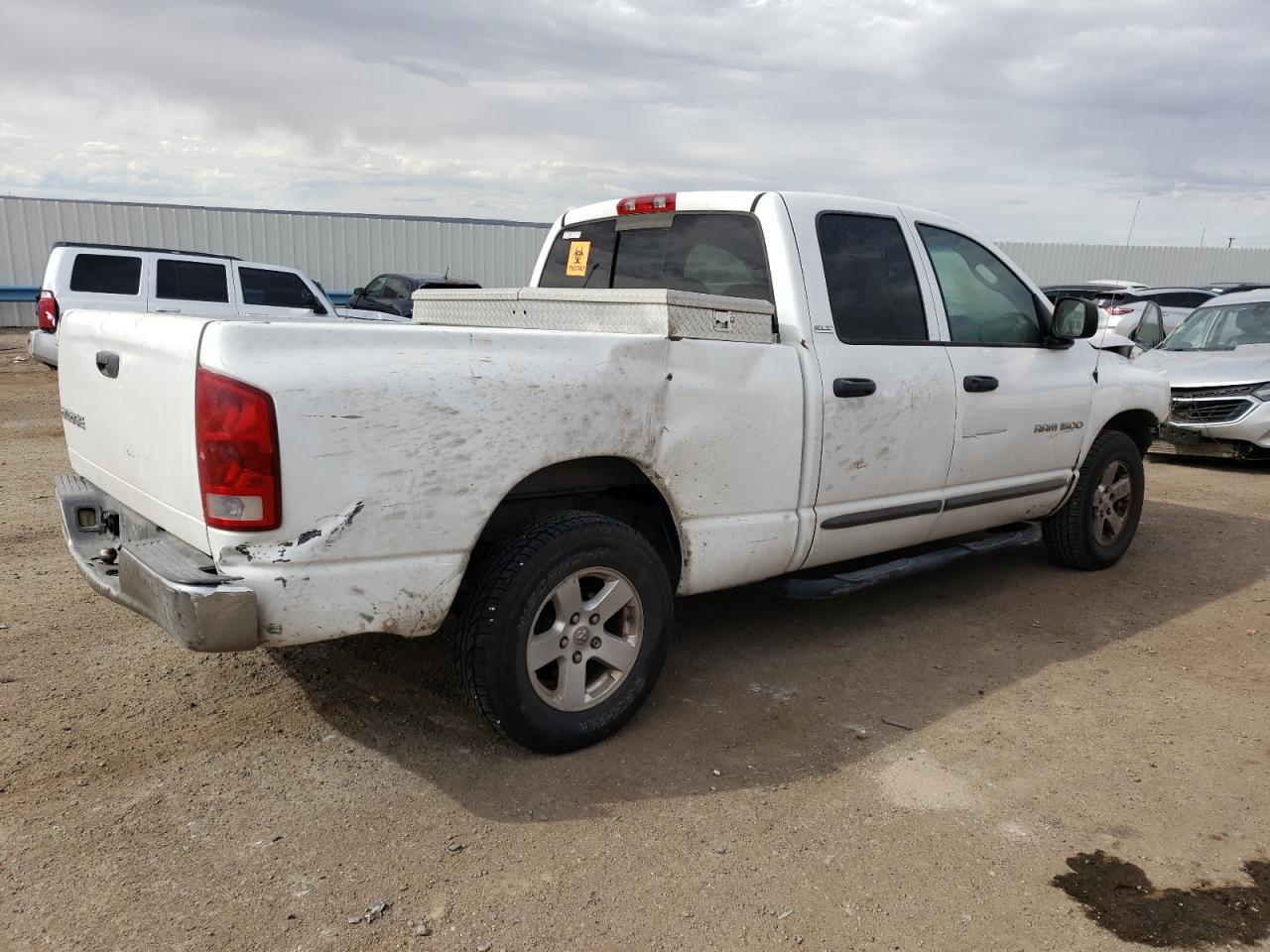 Photo 2 VIN: 3D7HA18N42G121933 - DODGE RAM 