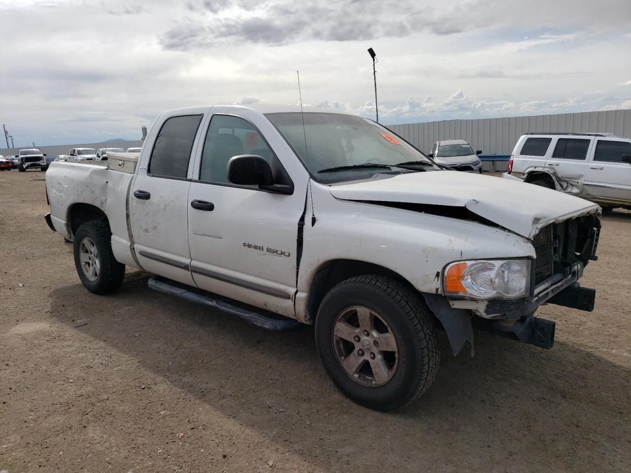 Photo 3 VIN: 3D7HA18N42G121933 - DODGE RAM 