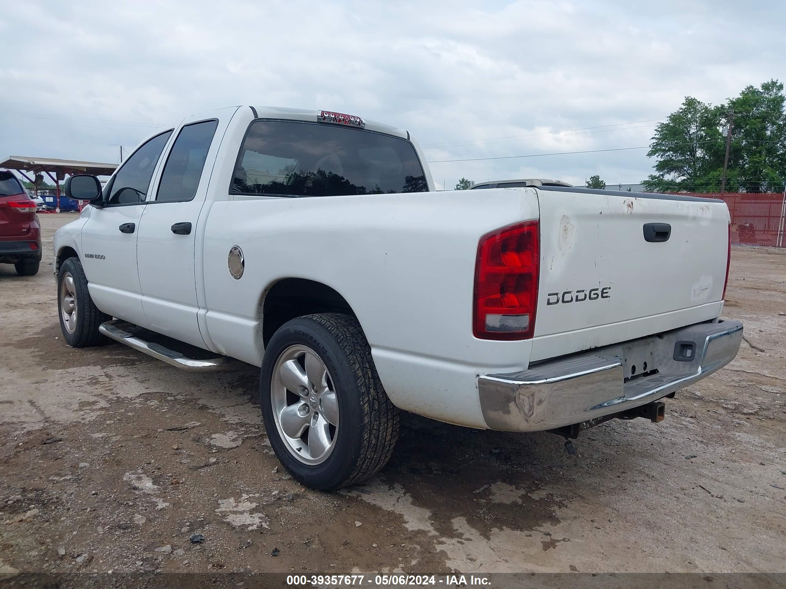 Photo 2 VIN: 3D7HA18N52G161020 - DODGE RAM 