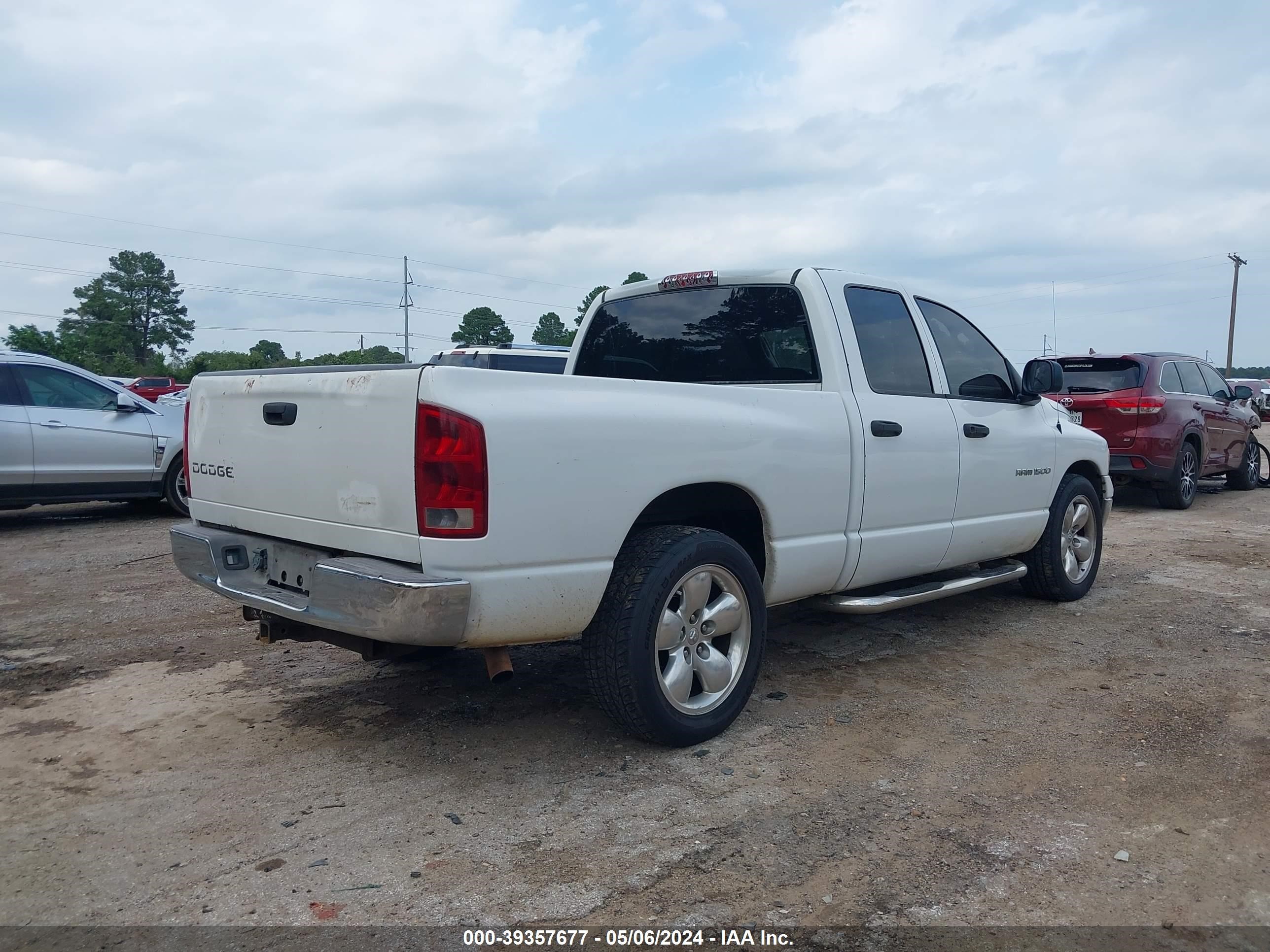 Photo 3 VIN: 3D7HA18N52G161020 - DODGE RAM 