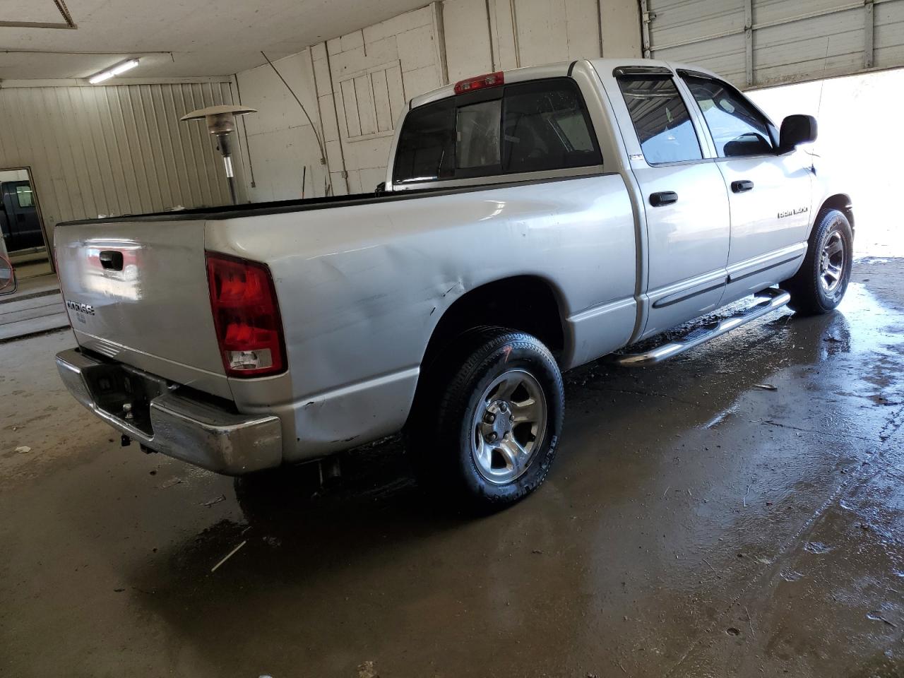 Photo 2 VIN: 3D7HA18N62G117642 - DODGE RAM 