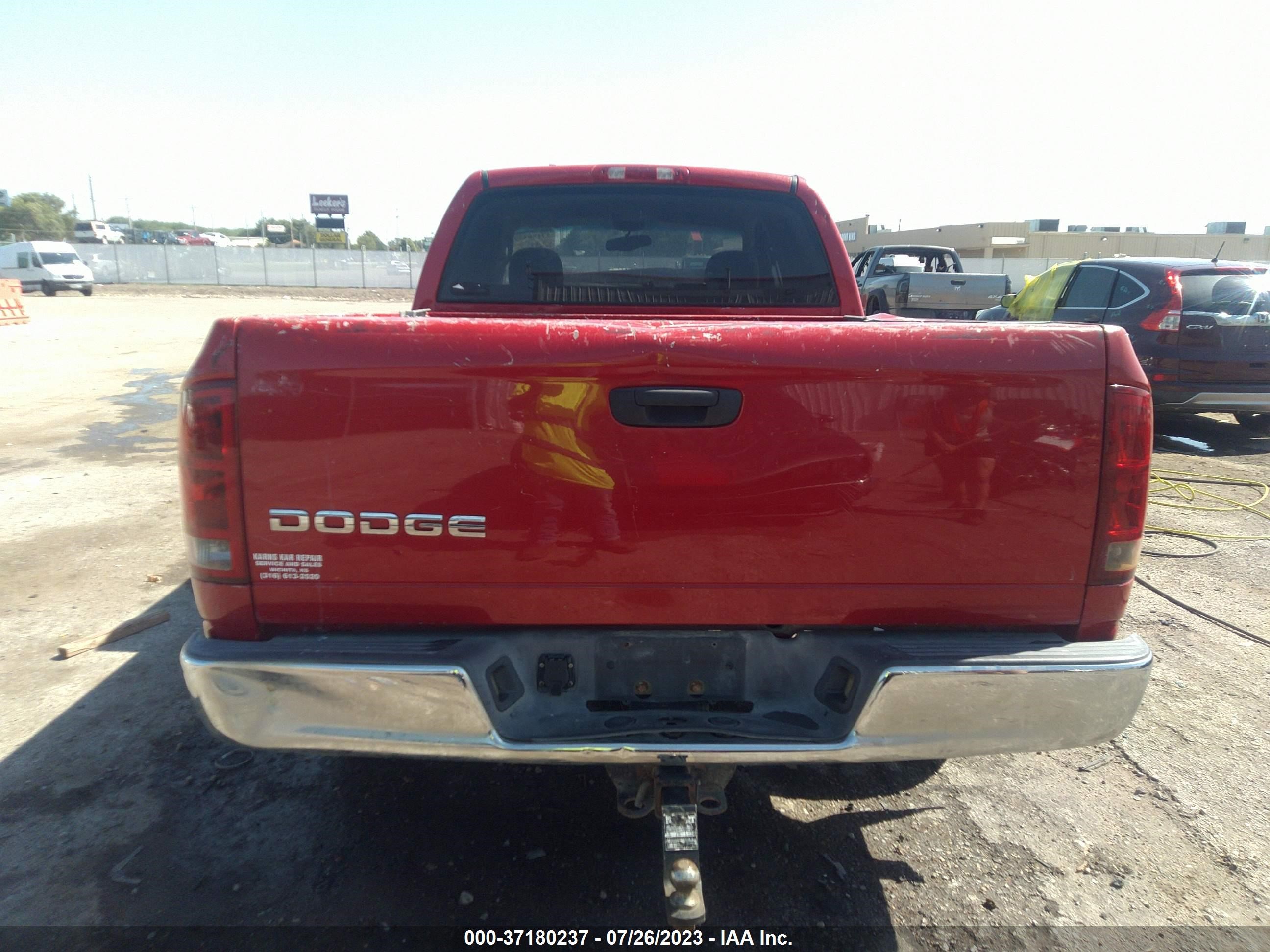 Photo 15 VIN: 3D7HA18Z52G161120 - DODGE RAM 