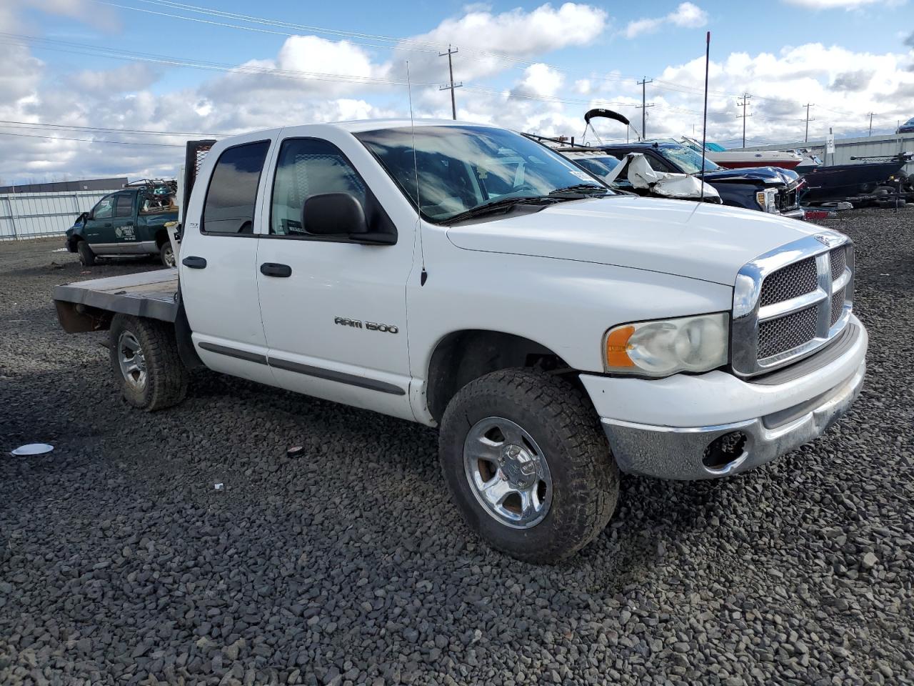 Photo 3 VIN: 3D7HU18N12G177335 - DODGE RAM 