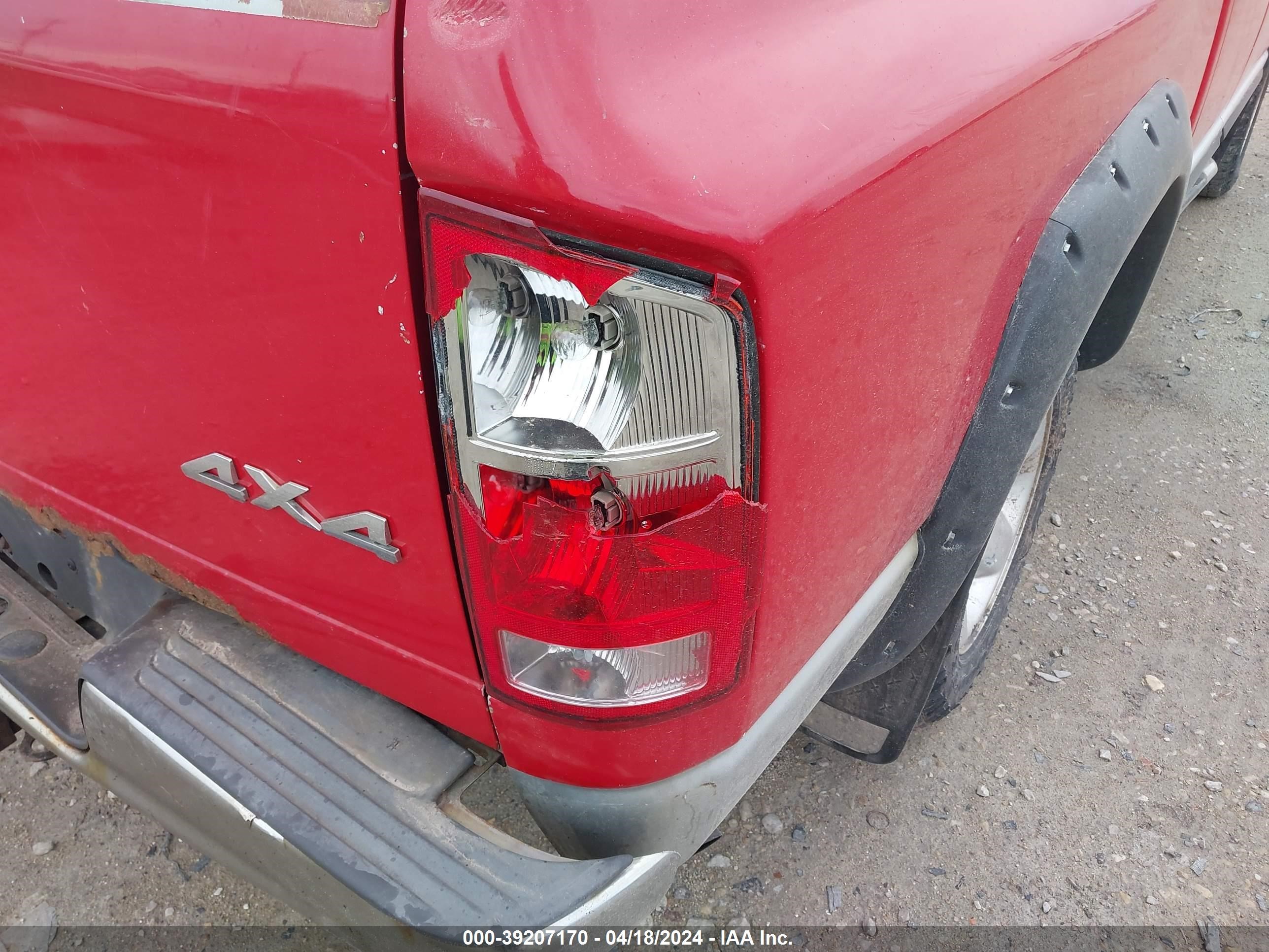 Photo 13 VIN: 3D7HU18N92G175509 - DODGE RAM 