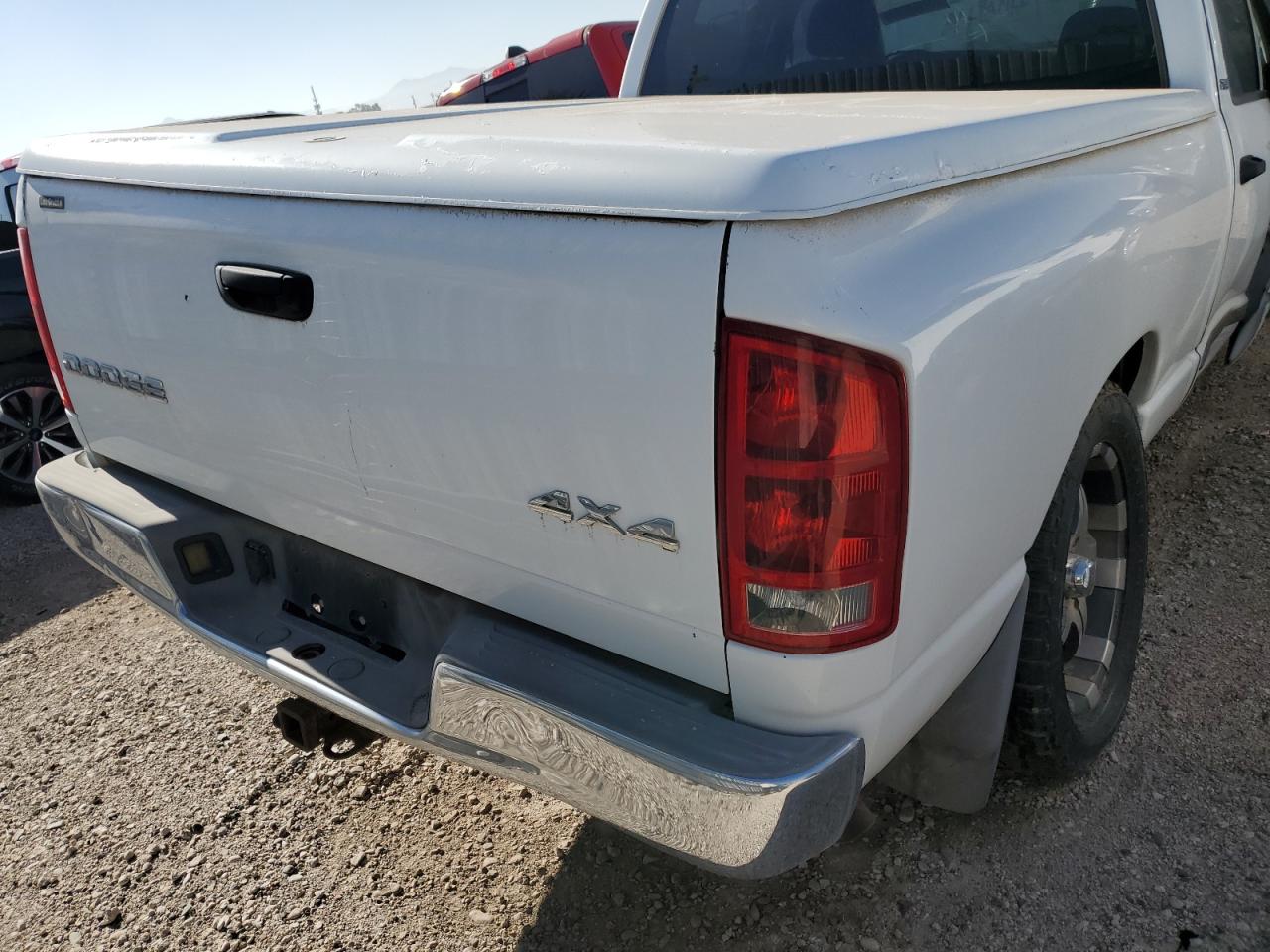 Photo 5 VIN: 3D7HU18Z12G211745 - DODGE RAM 