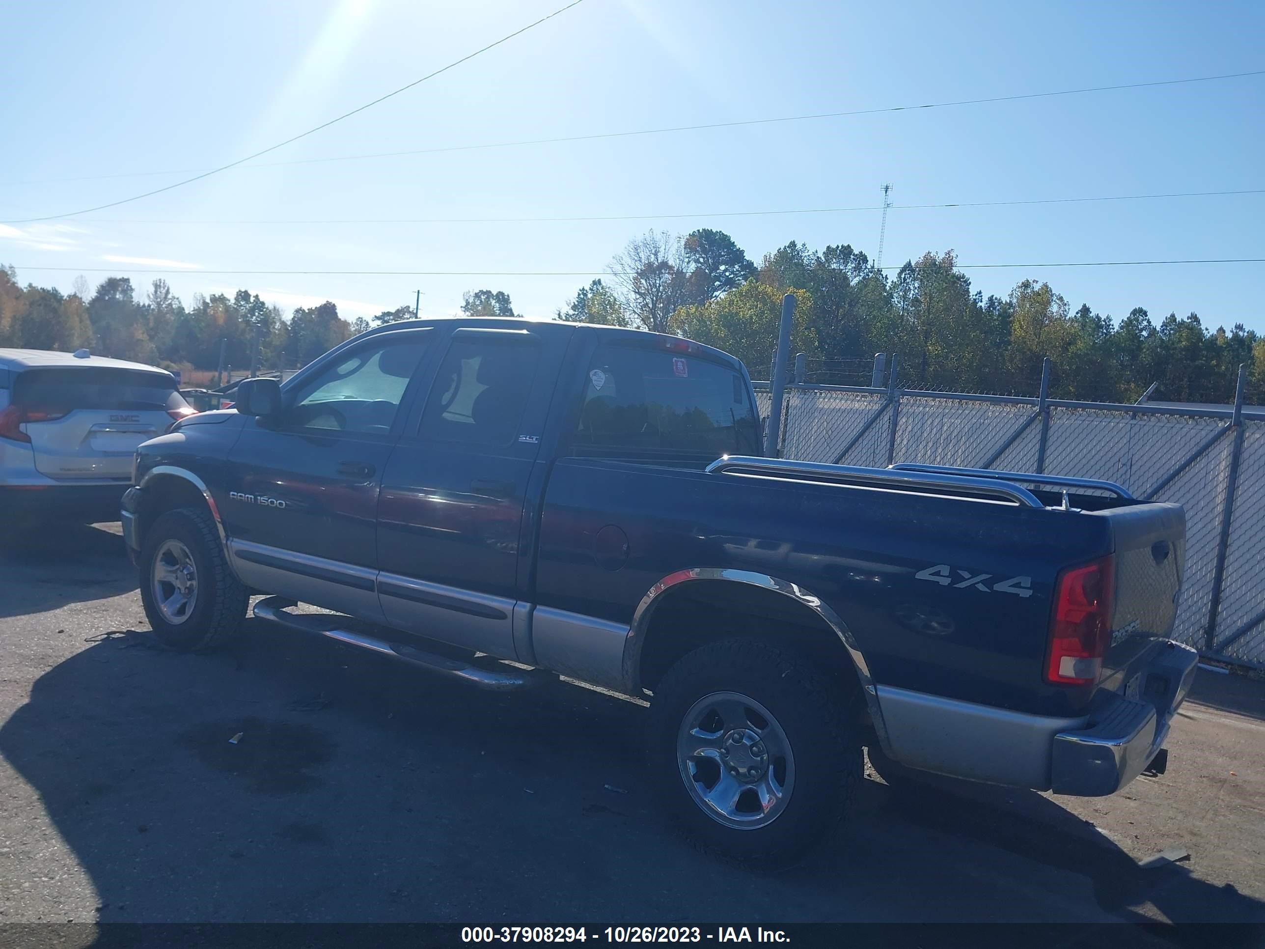 Photo 2 VIN: 3D7HU18Z32G181793 - DODGE RAM 