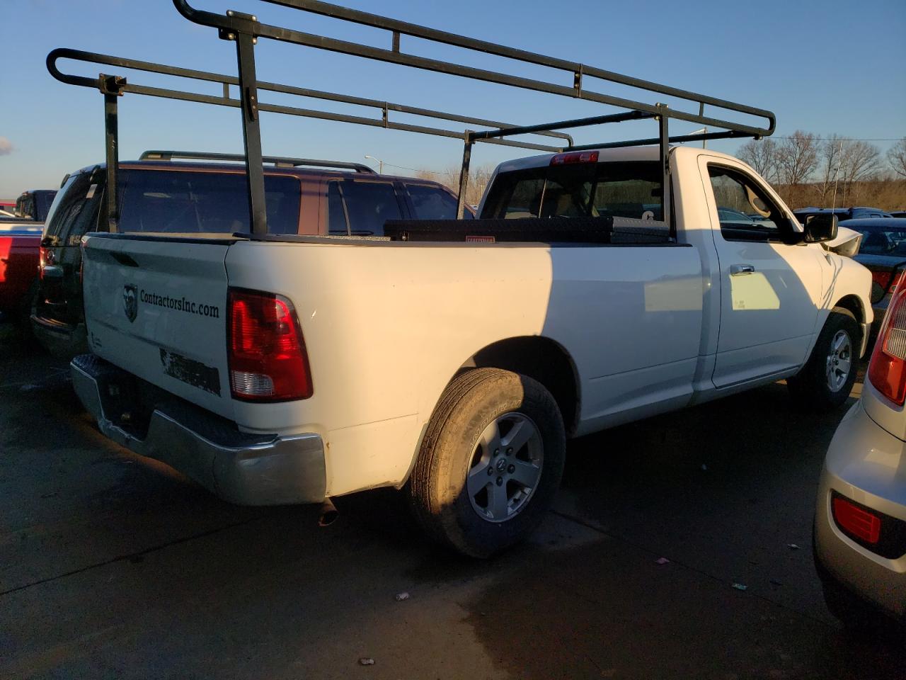 Photo 2 VIN: 3D7JB1EP0BG584950 - DODGE RAM 