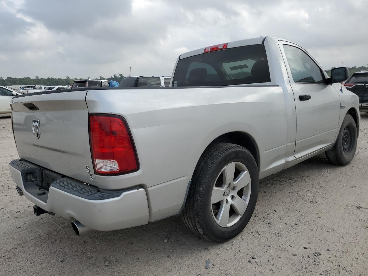 Photo 2 VIN: 3D7JB1ET3BG631238 - DODGE RAM 