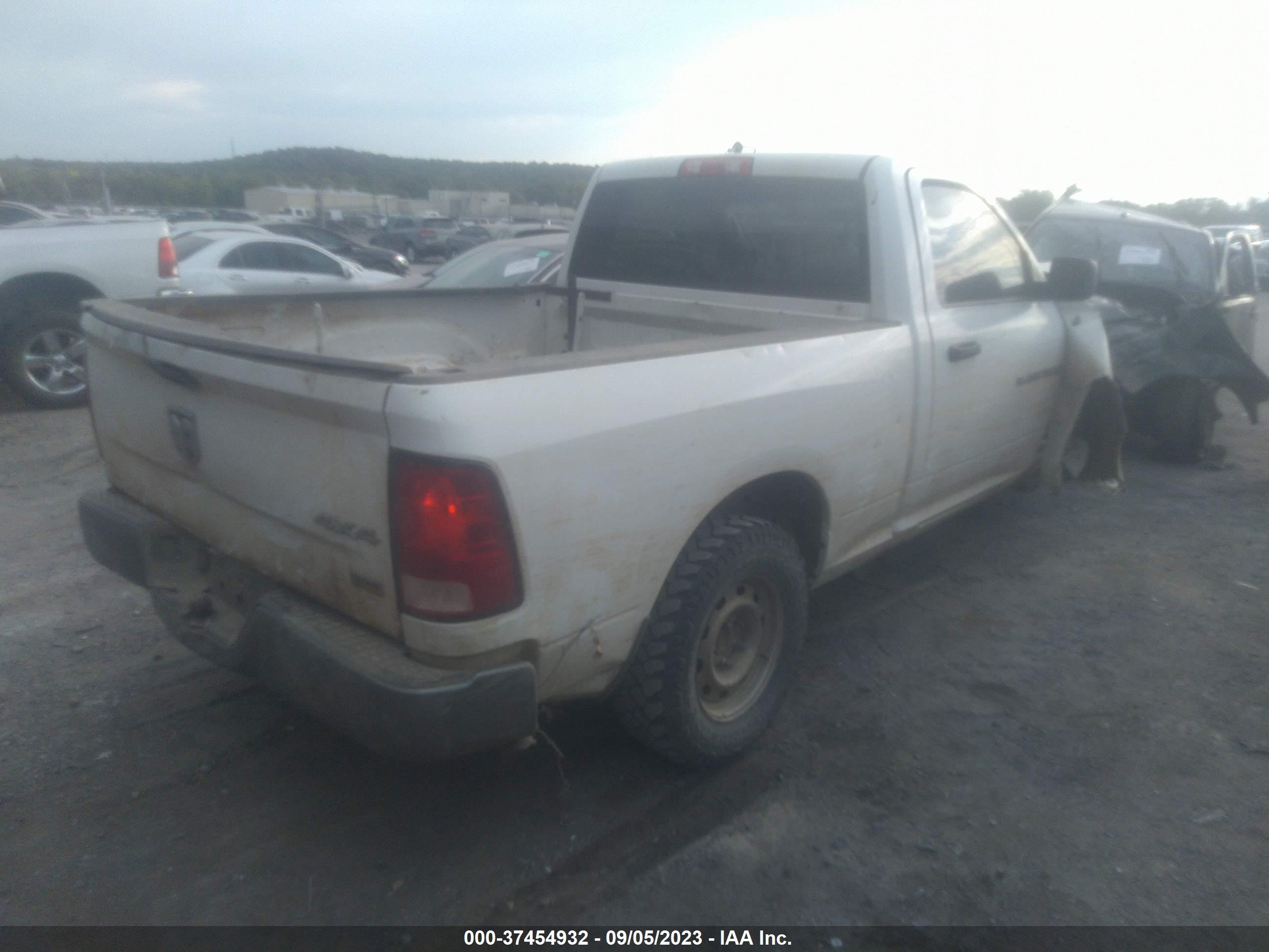 Photo 3 VIN: 3D7JV1EP3BG611680 - RAM 1500 