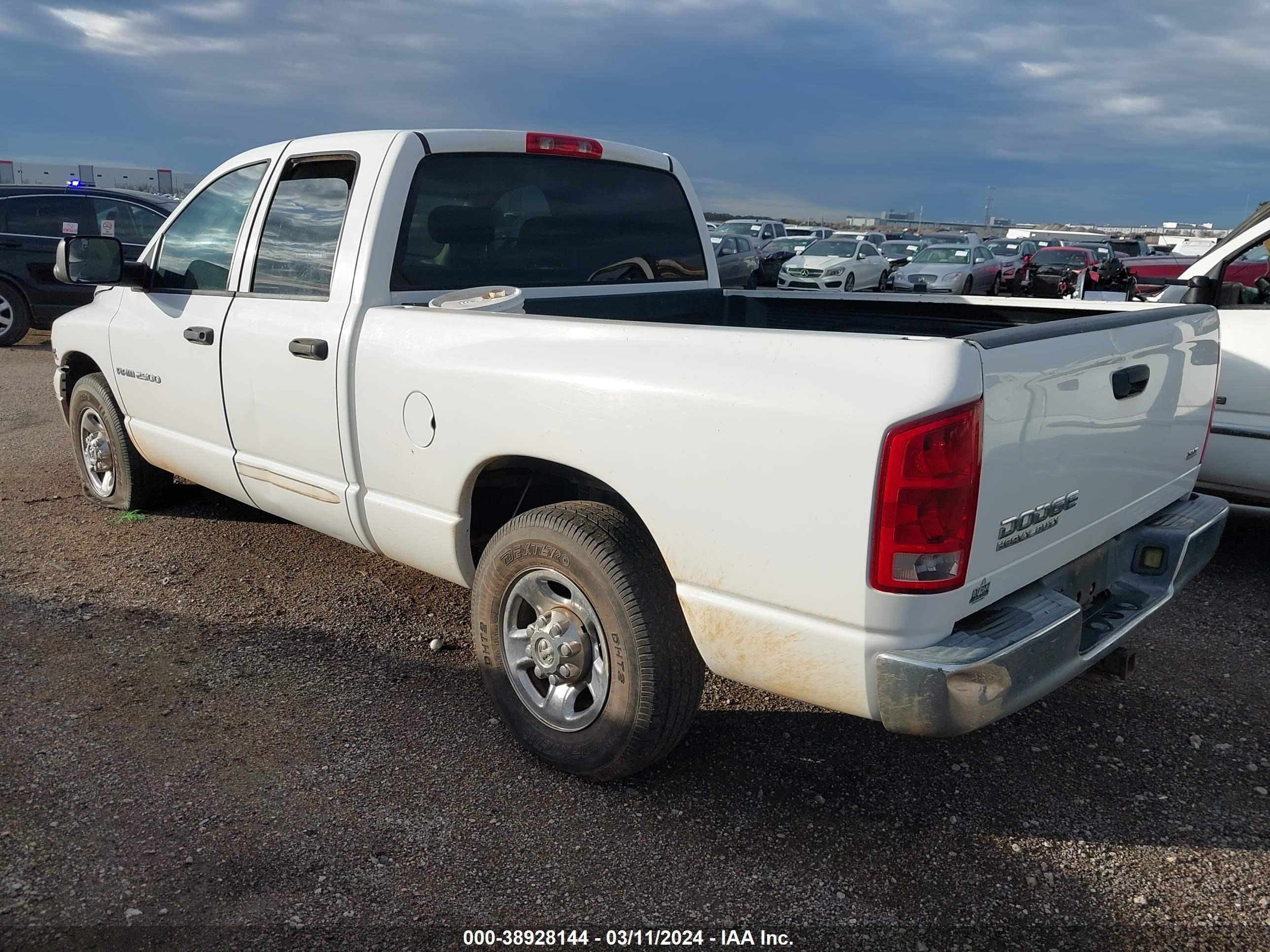 Photo 2 VIN: 3D7KA28C24G115755 - DODGE RAM 