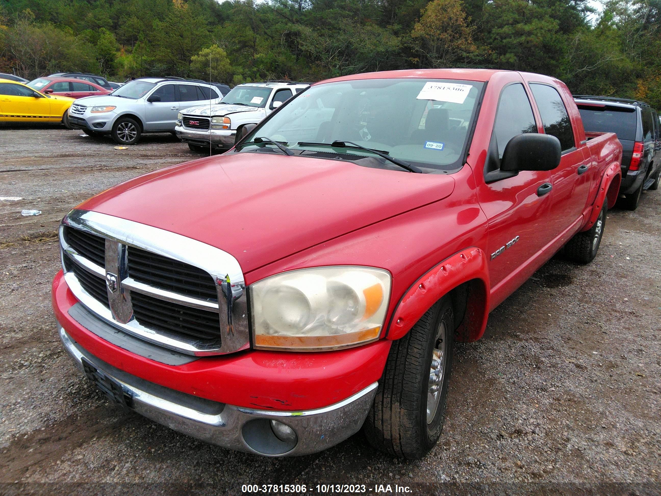 Photo 2 VIN: 3D7KR19D16G236001 - DODGE RAM 