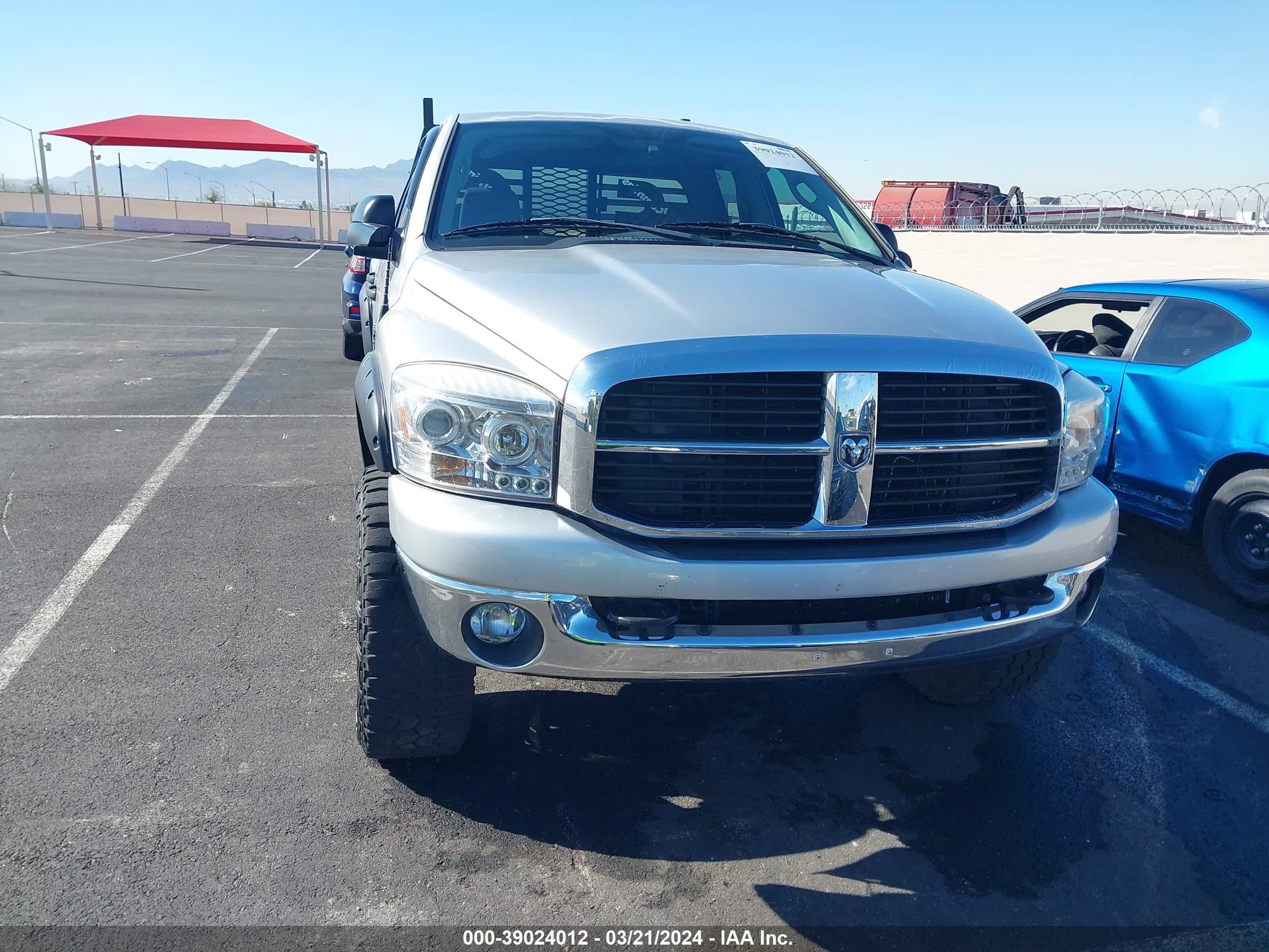 Photo 11 VIN: 3D7KR28A57G790043 - DODGE RAM 