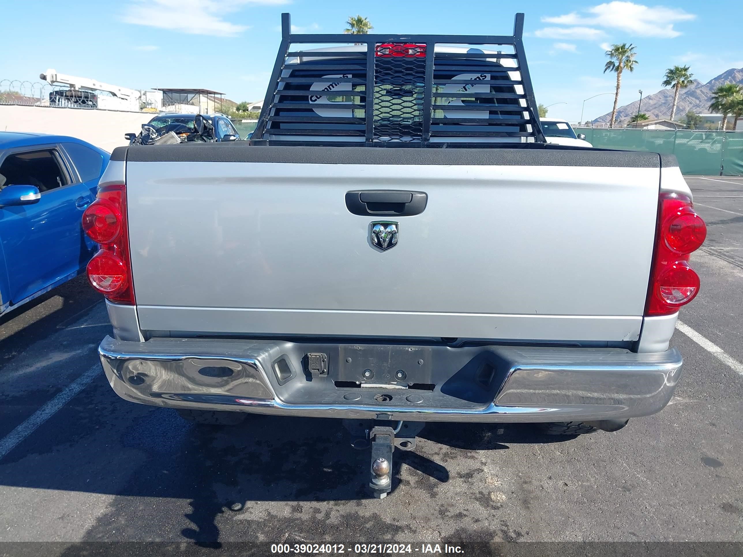 Photo 15 VIN: 3D7KR28A57G790043 - DODGE RAM 