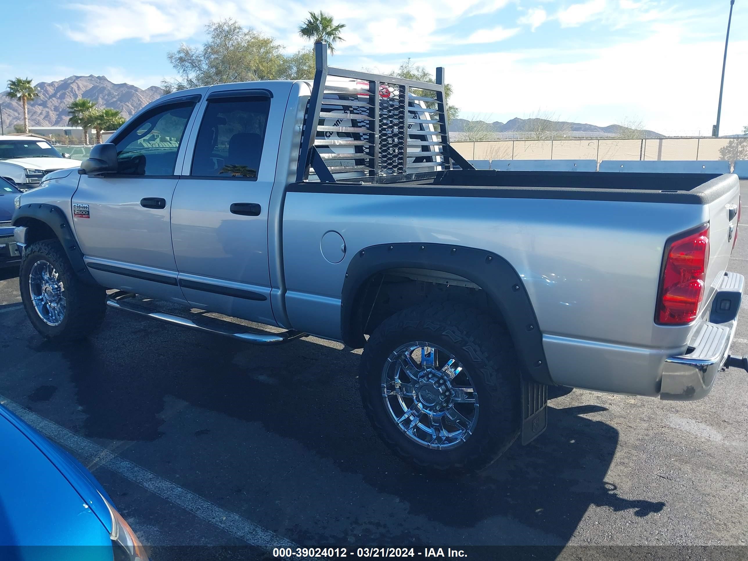 Photo 2 VIN: 3D7KR28A57G790043 - DODGE RAM 