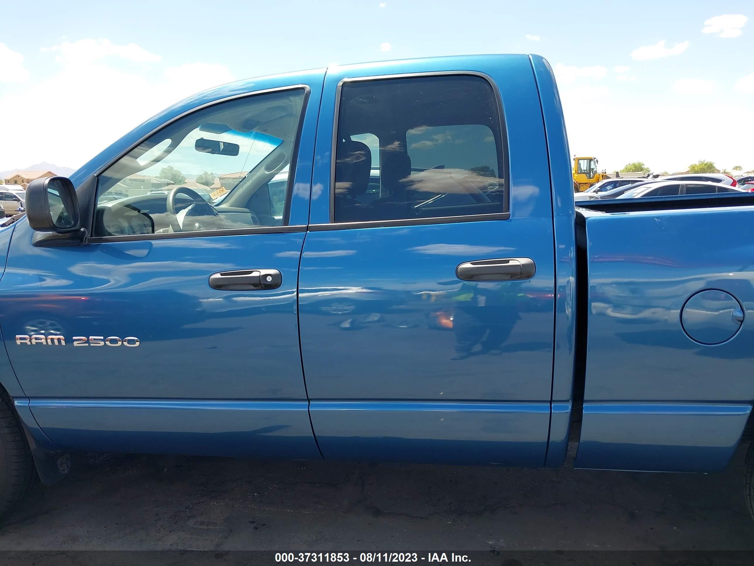 Photo 13 VIN: 3D7KR28C65G704124 - DODGE RAM 