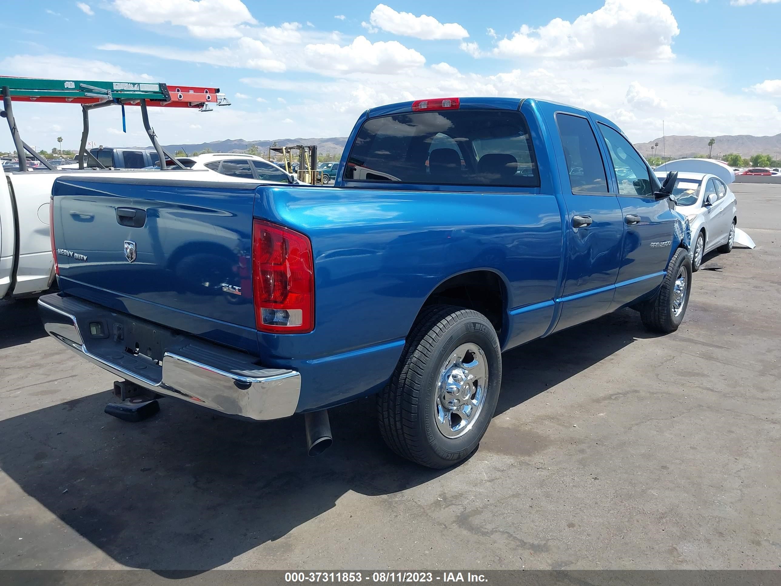 Photo 3 VIN: 3D7KR28C65G704124 - DODGE RAM 