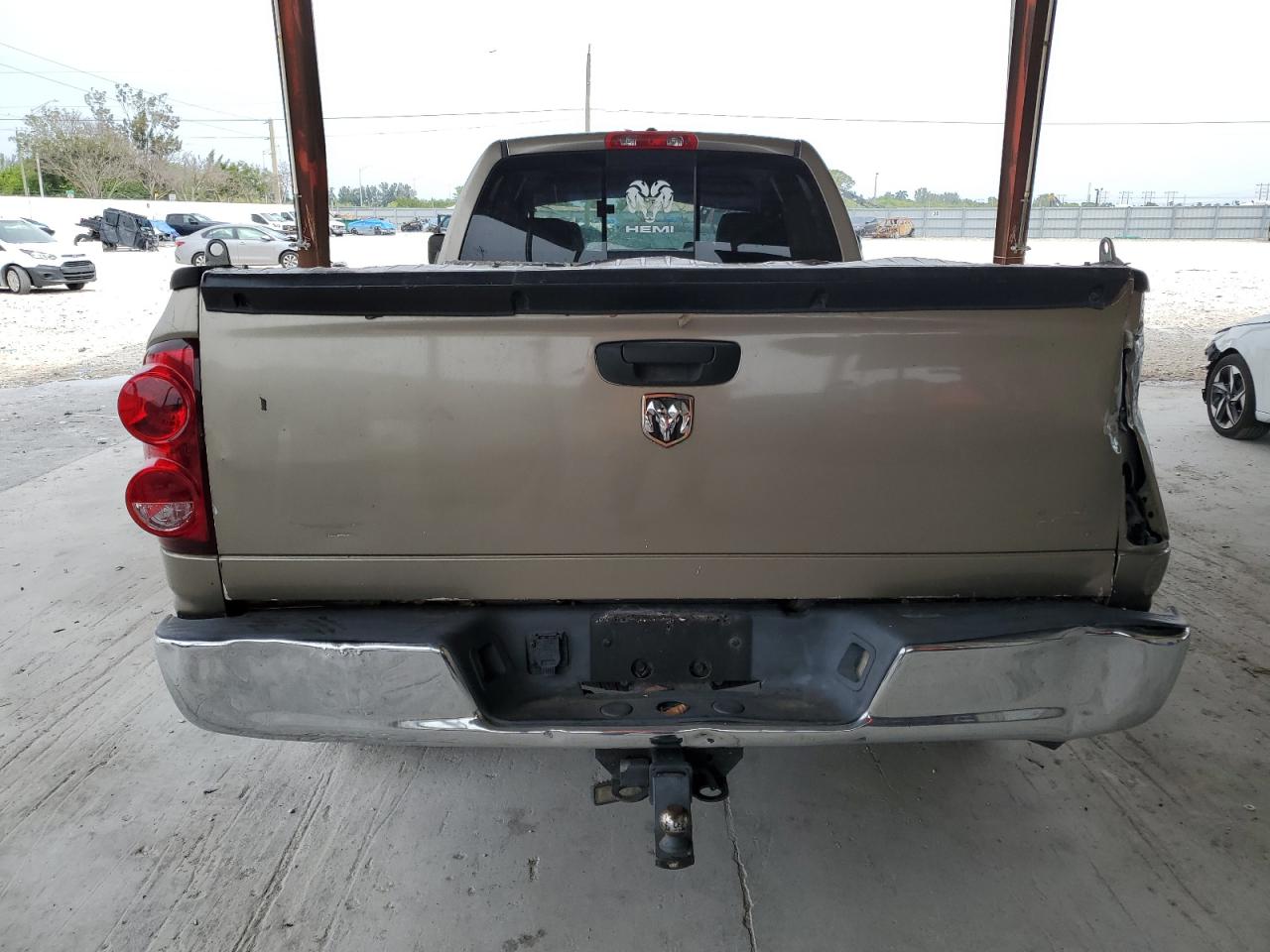 Photo 5 VIN: 3D7KR28D47G709639 - DODGE RAM 