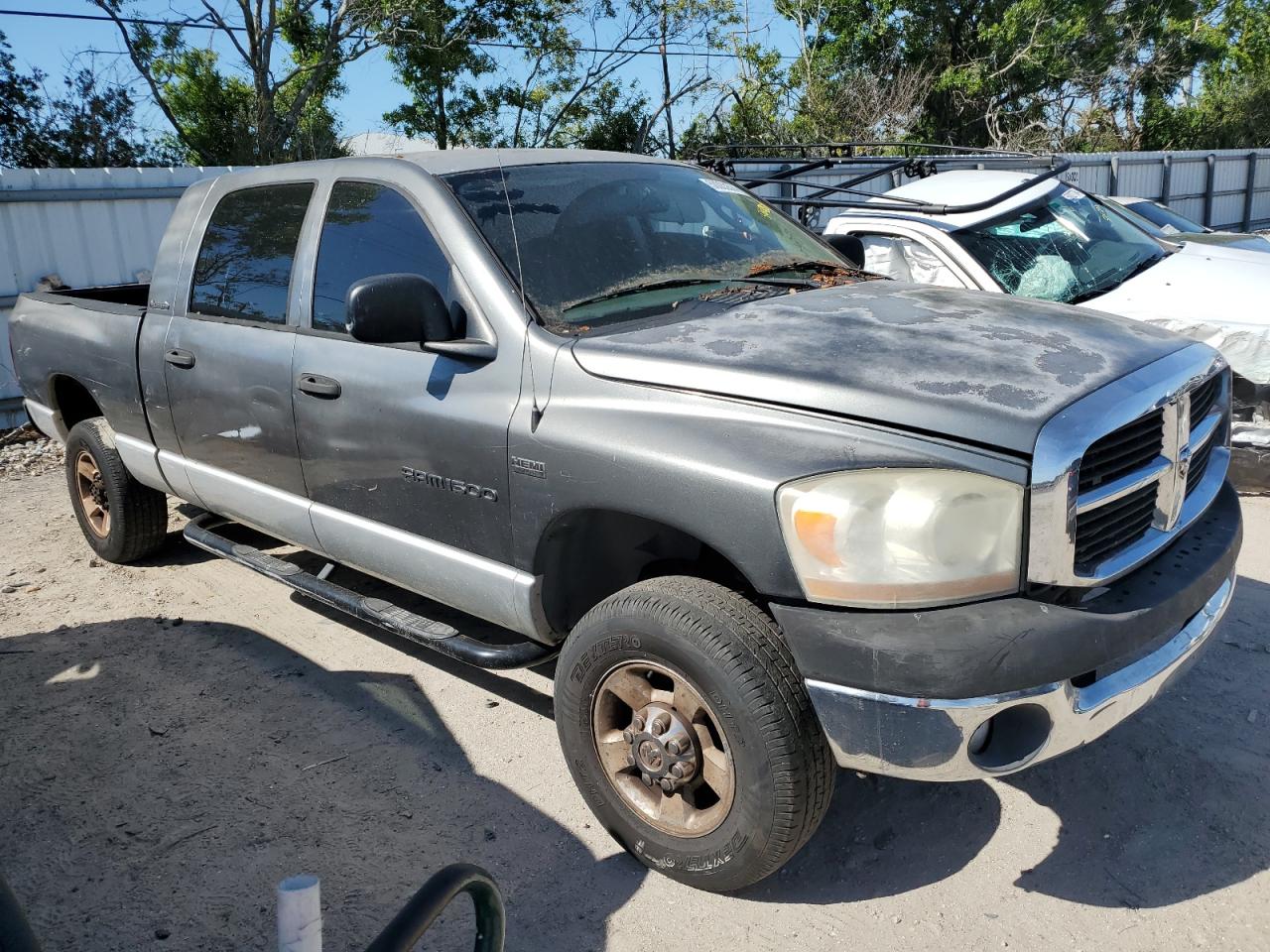 Photo 3 VIN: 3D7KS19D96G173668 - DODGE RAM 