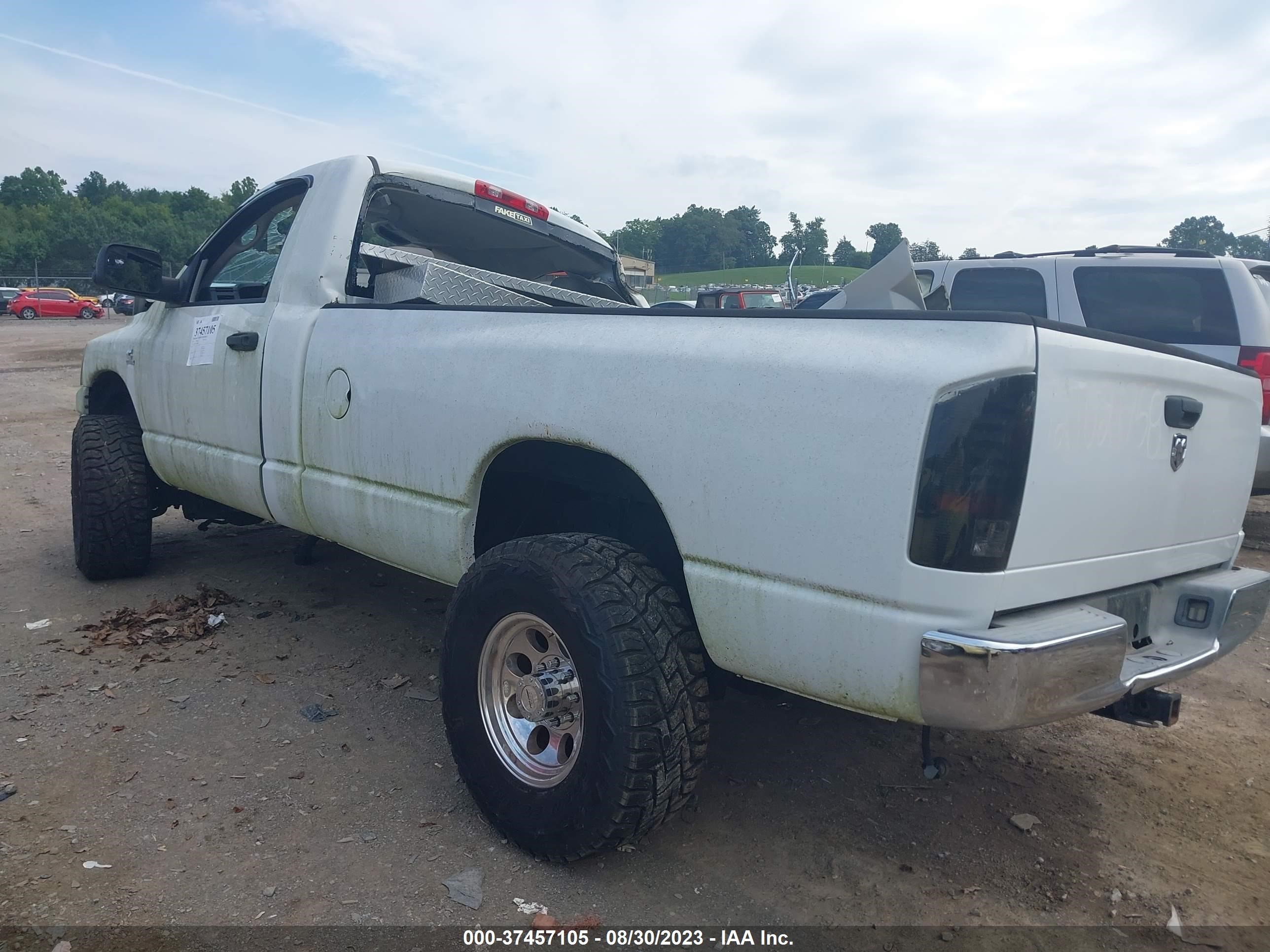 Photo 2 VIN: 3D7KS26A57G784864 - DODGE RAM 