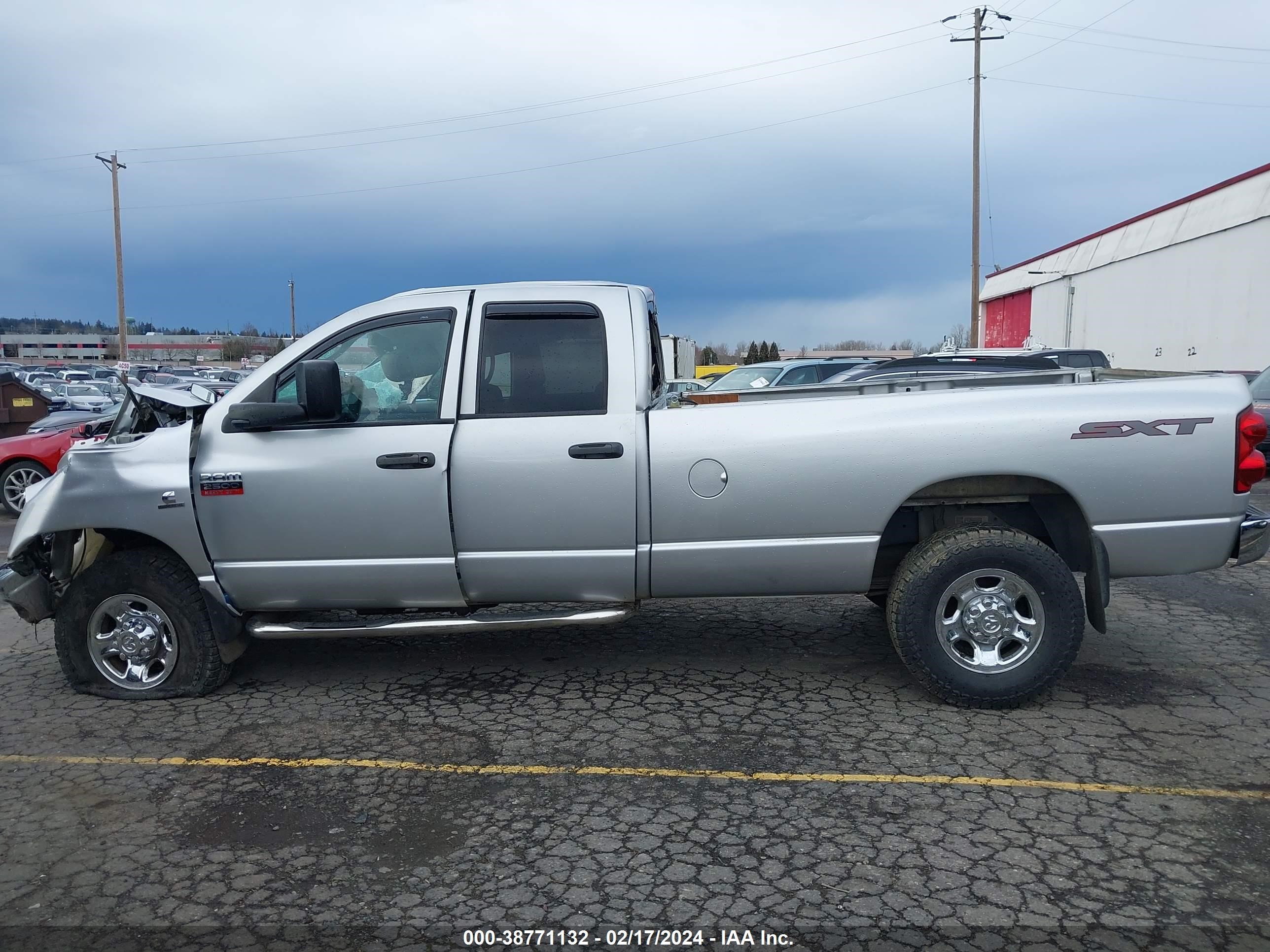 Photo 13 VIN: 3D7KS28A08G191458 - DODGE RAM 