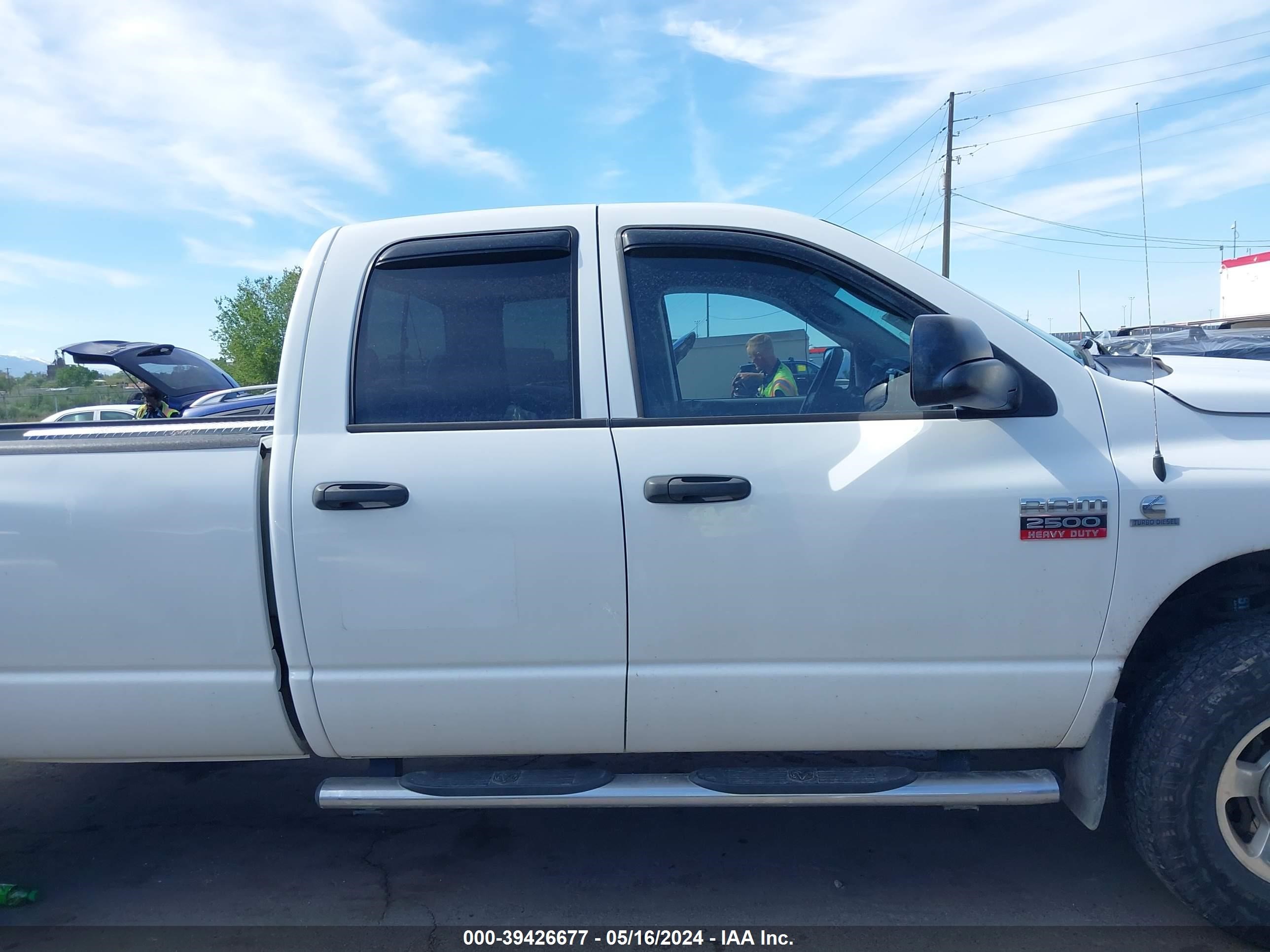 Photo 11 VIN: 3D7KS28A78G176732 - DODGE RAM 