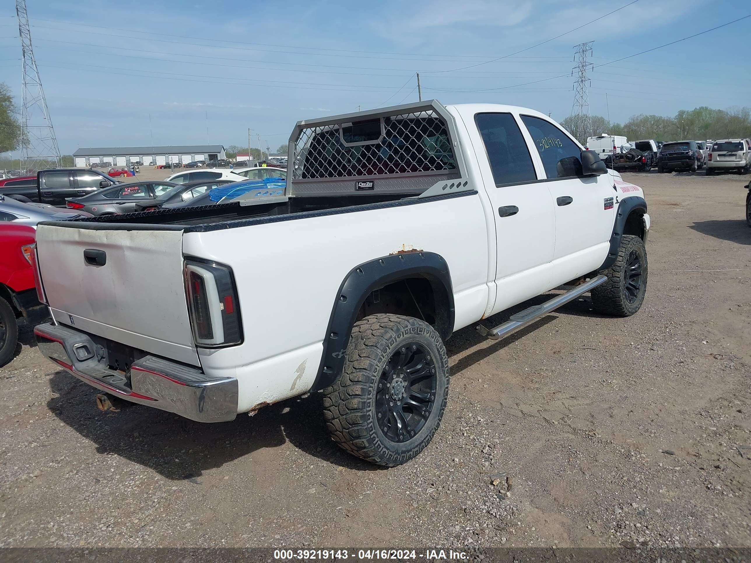 Photo 3 VIN: 3D7KS28A88G180546 - DODGE RAM 