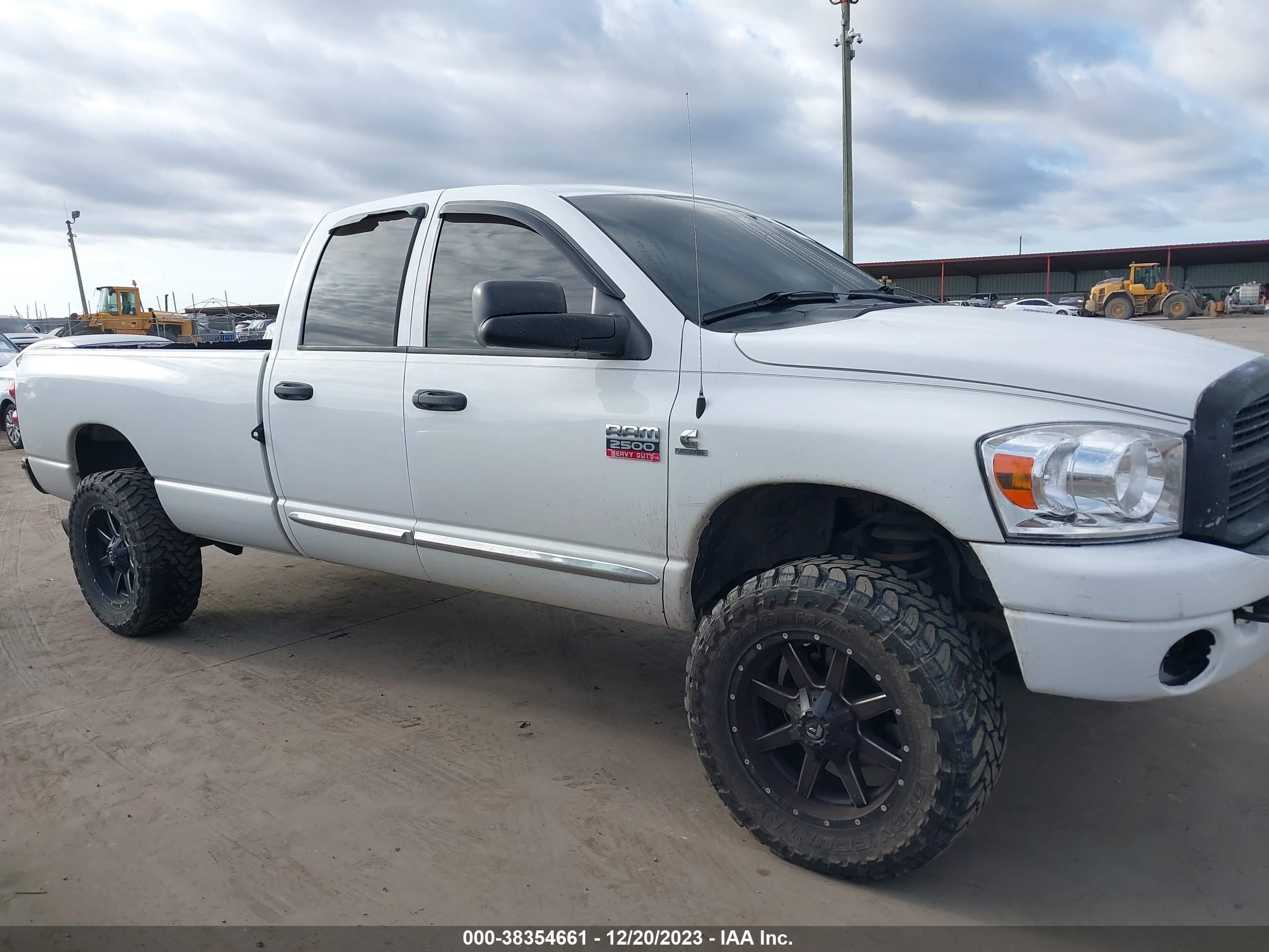 Photo 12 VIN: 3D7KS28AX8G180452 - DODGE RAM 